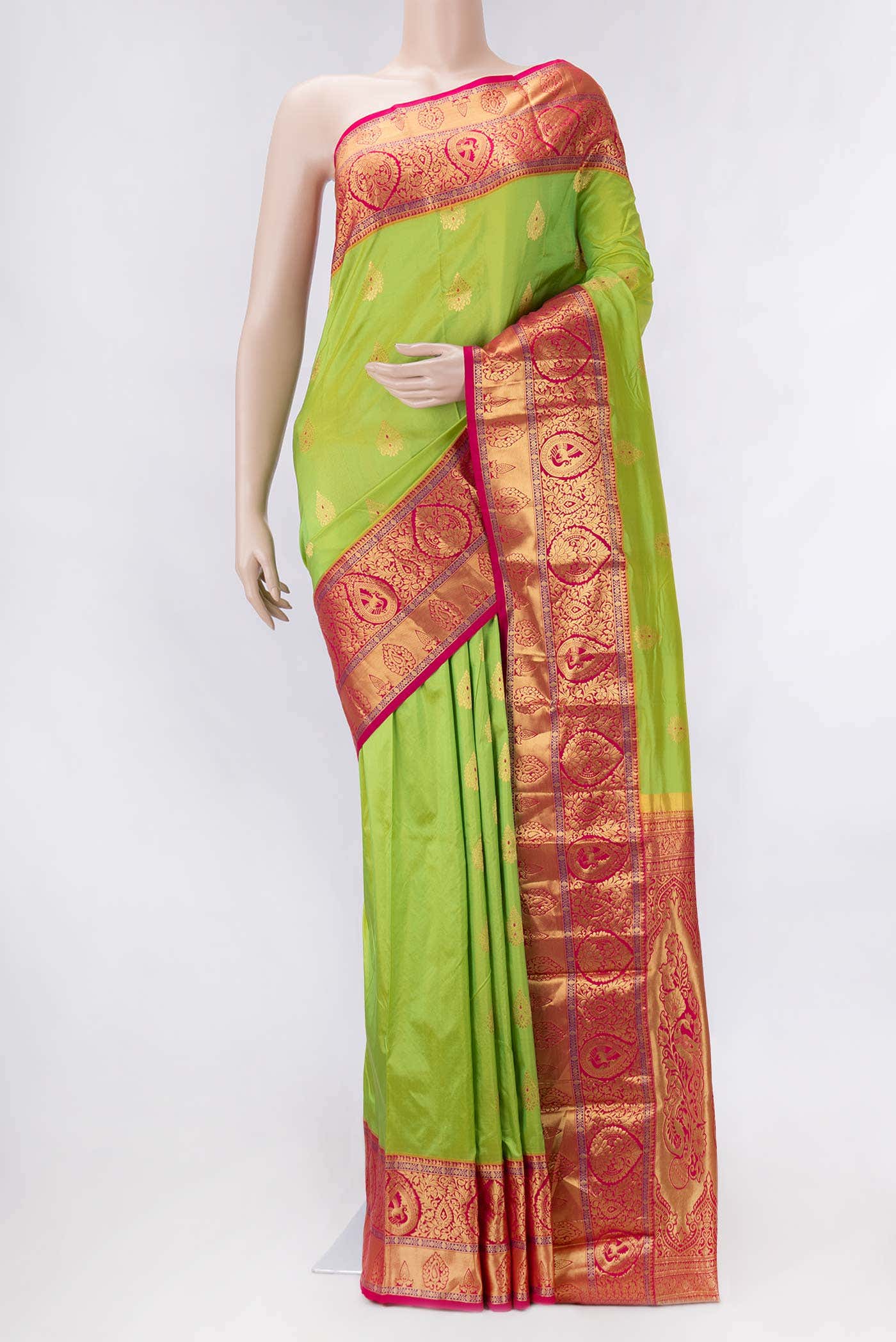 Parrot Green Dual Tone Kanchipuram Silk Saree