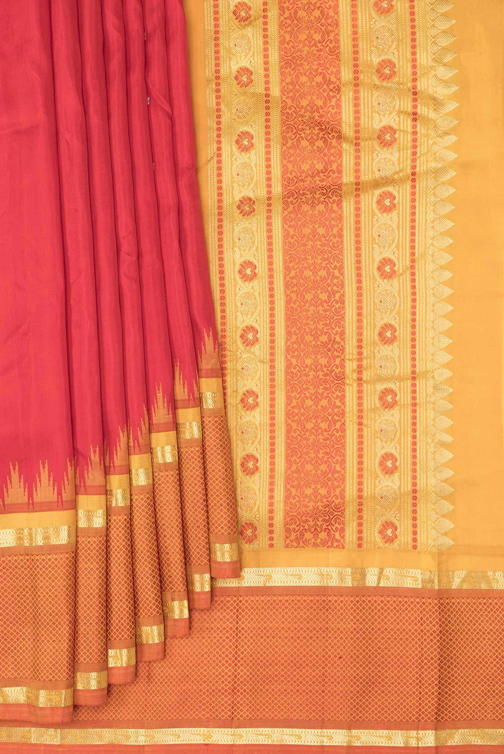 Red Dual Tone Gadwal Silk Saree
