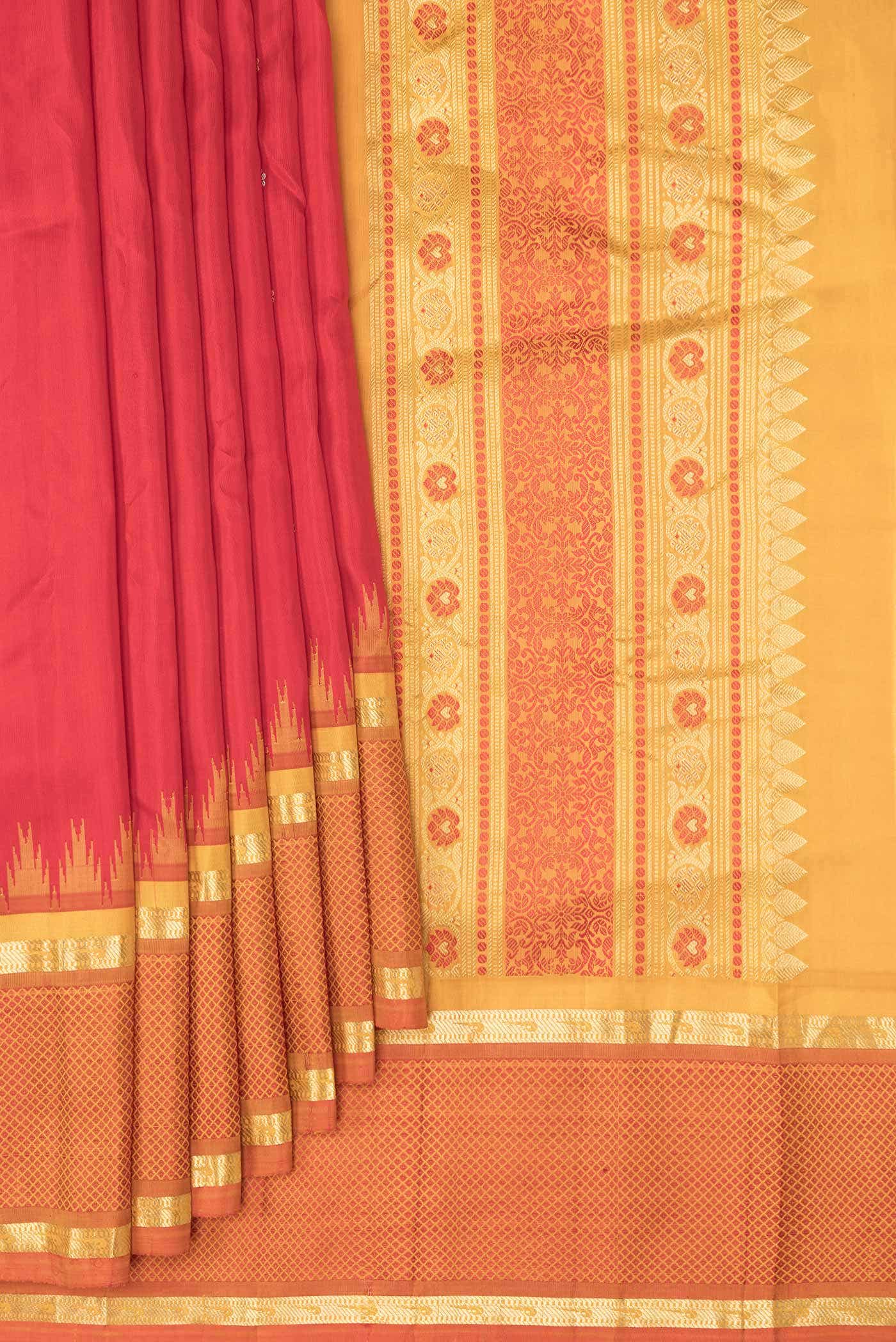 Red Dual Tone Gadwal Silk Saree
