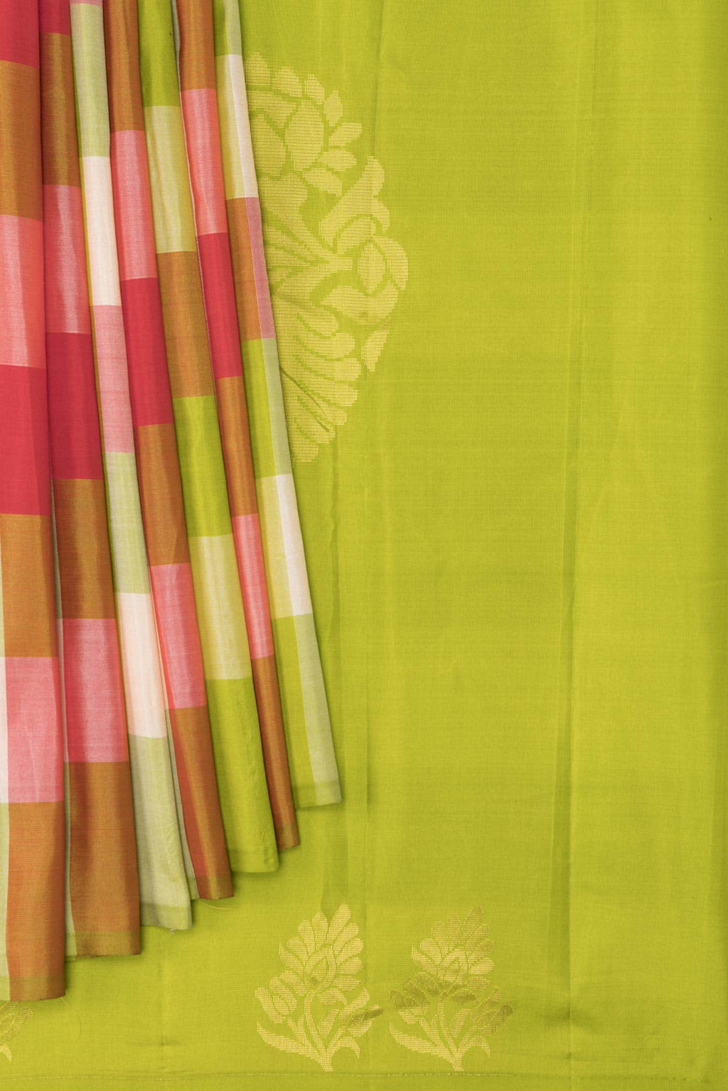 Green and Red Dual Tone Kanchipuram Silk Saree