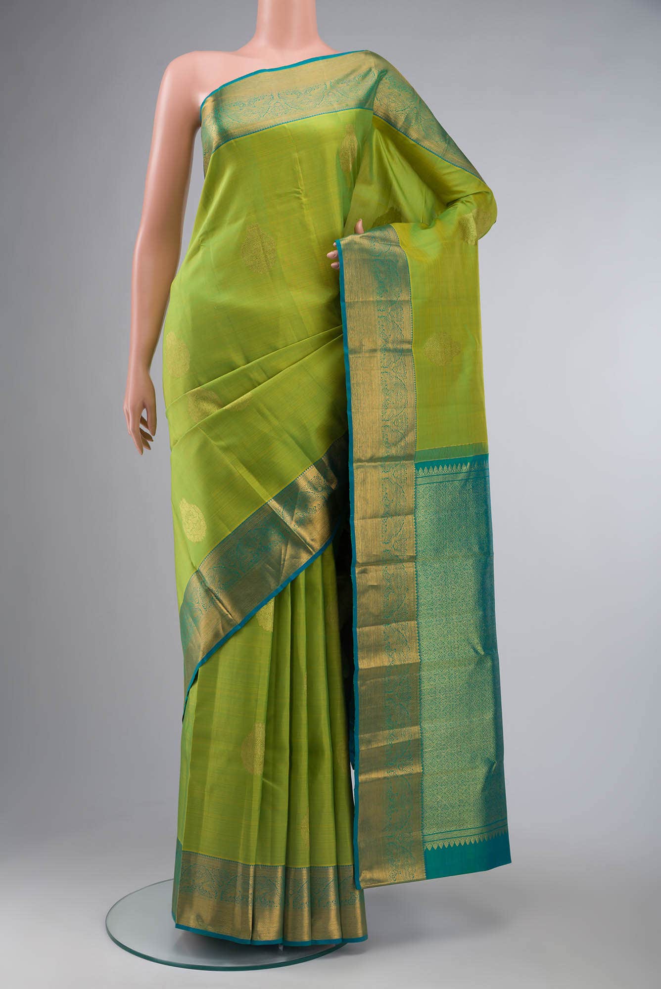Parrot Green Kanchipuram Silk Saree