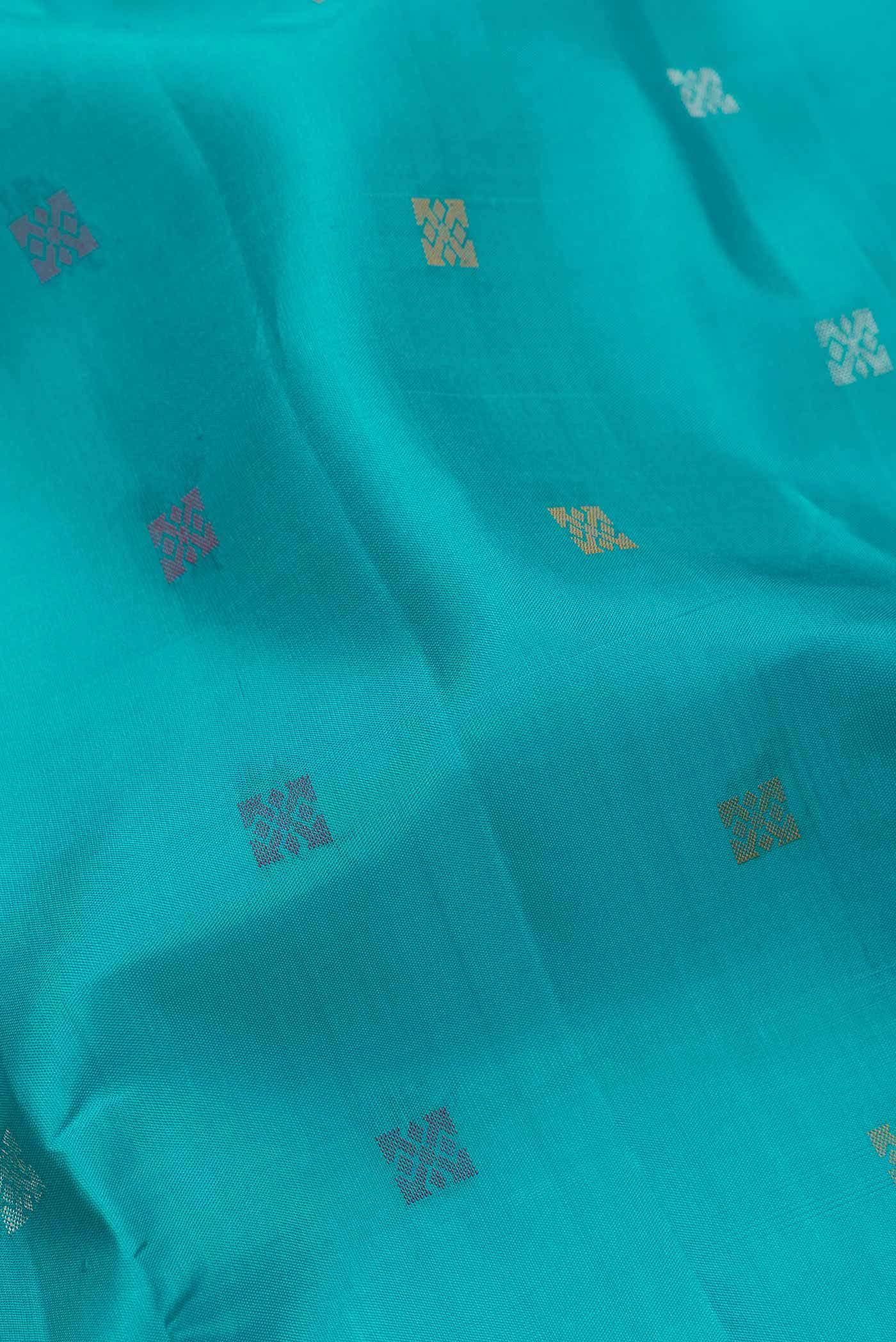 Green Dual Tone Kanchipuram Silk Saree