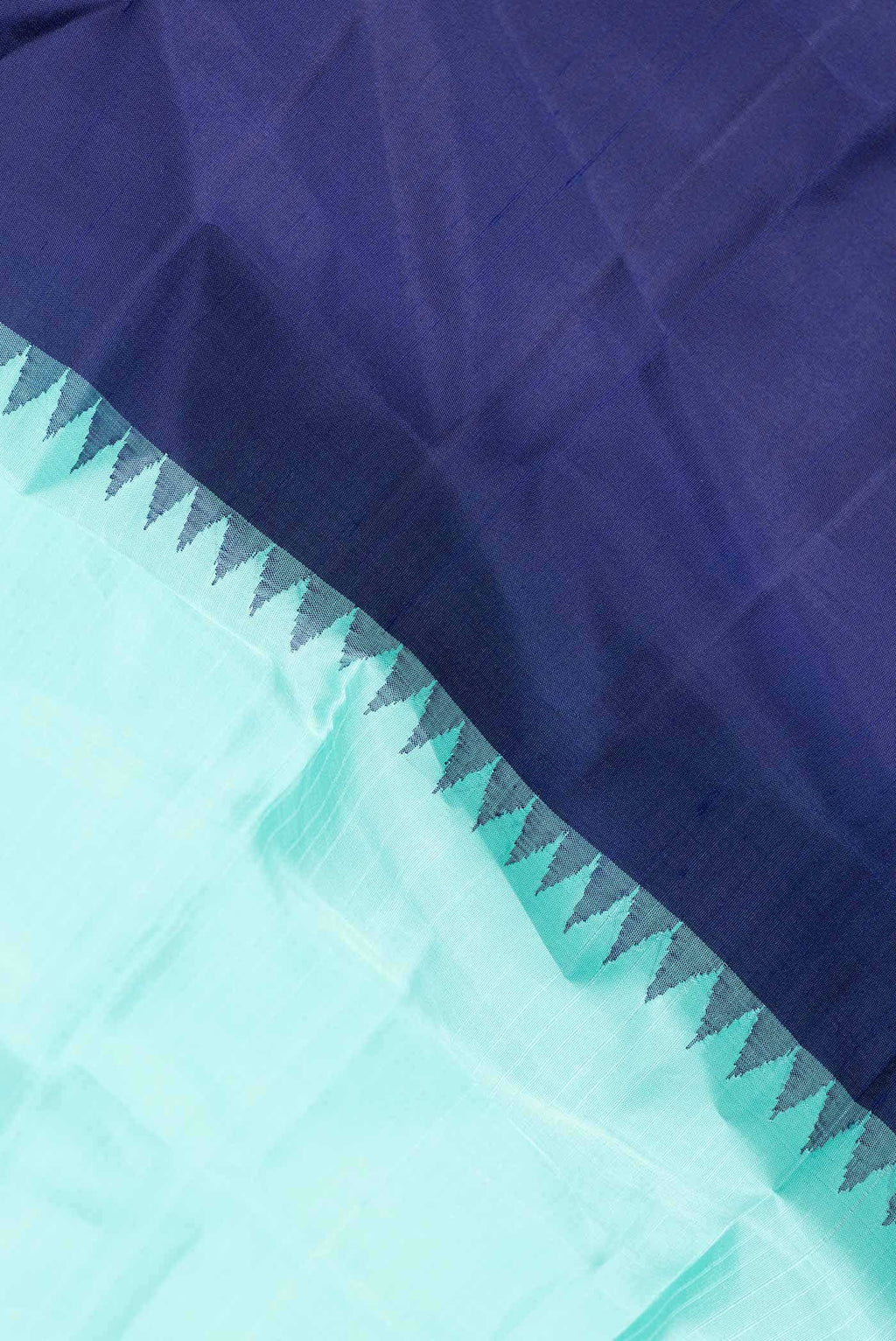 Sky Blue and Navy Blue Dual Tone Kanchipuram Silk Saree