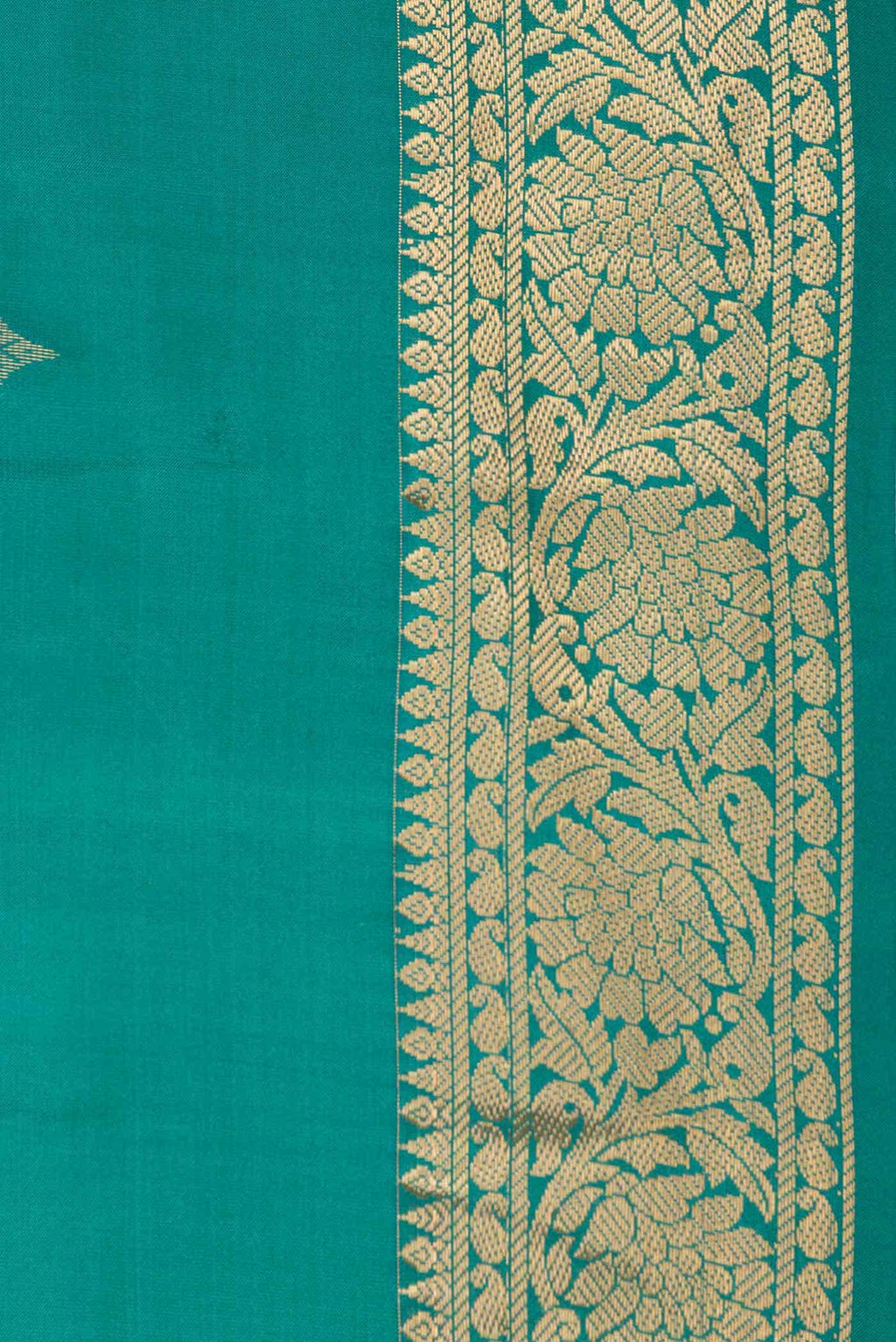 Green Dual Tone Kanchipuram Silk Saree