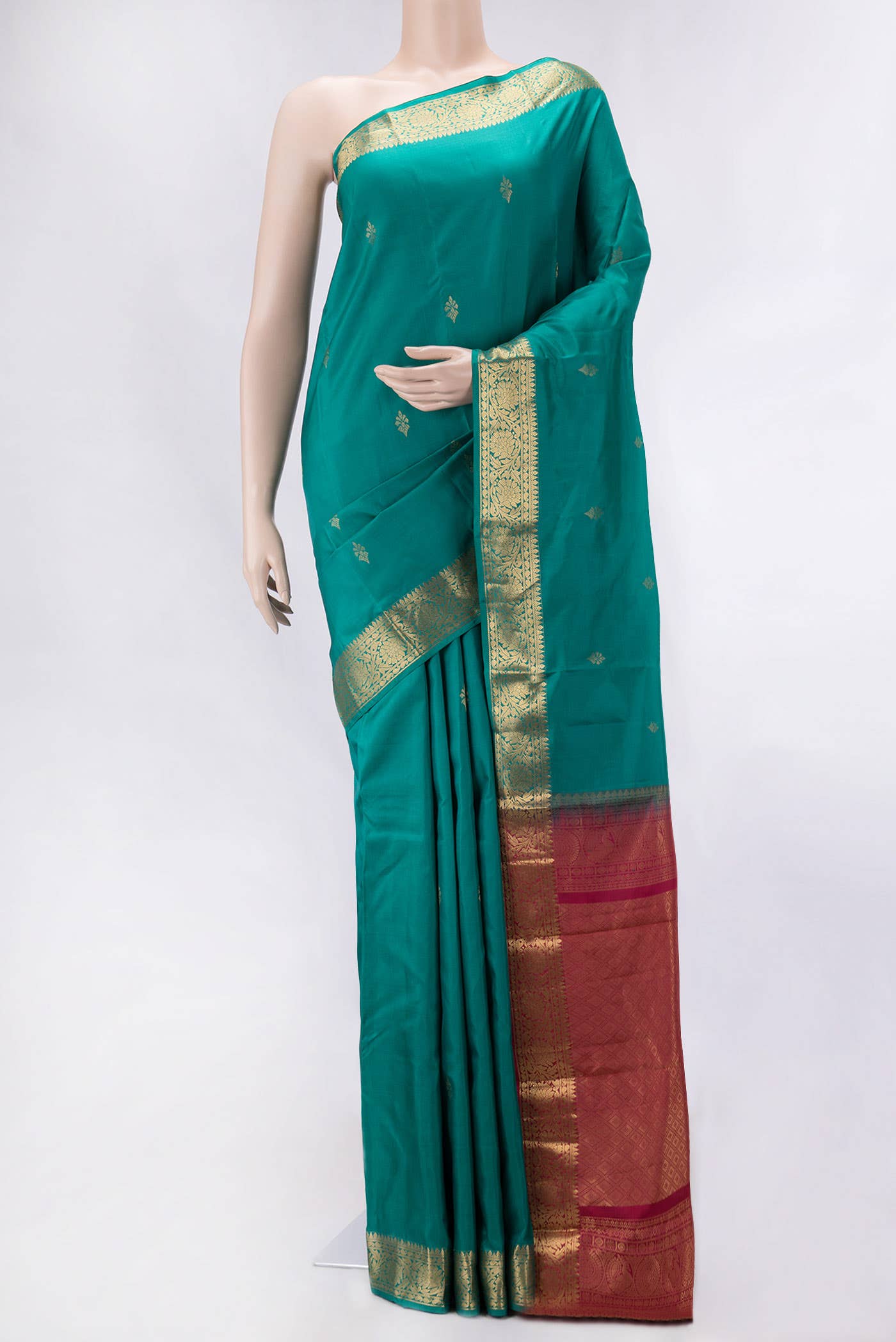 Green Dual Tone Kanchipuram Silk Saree