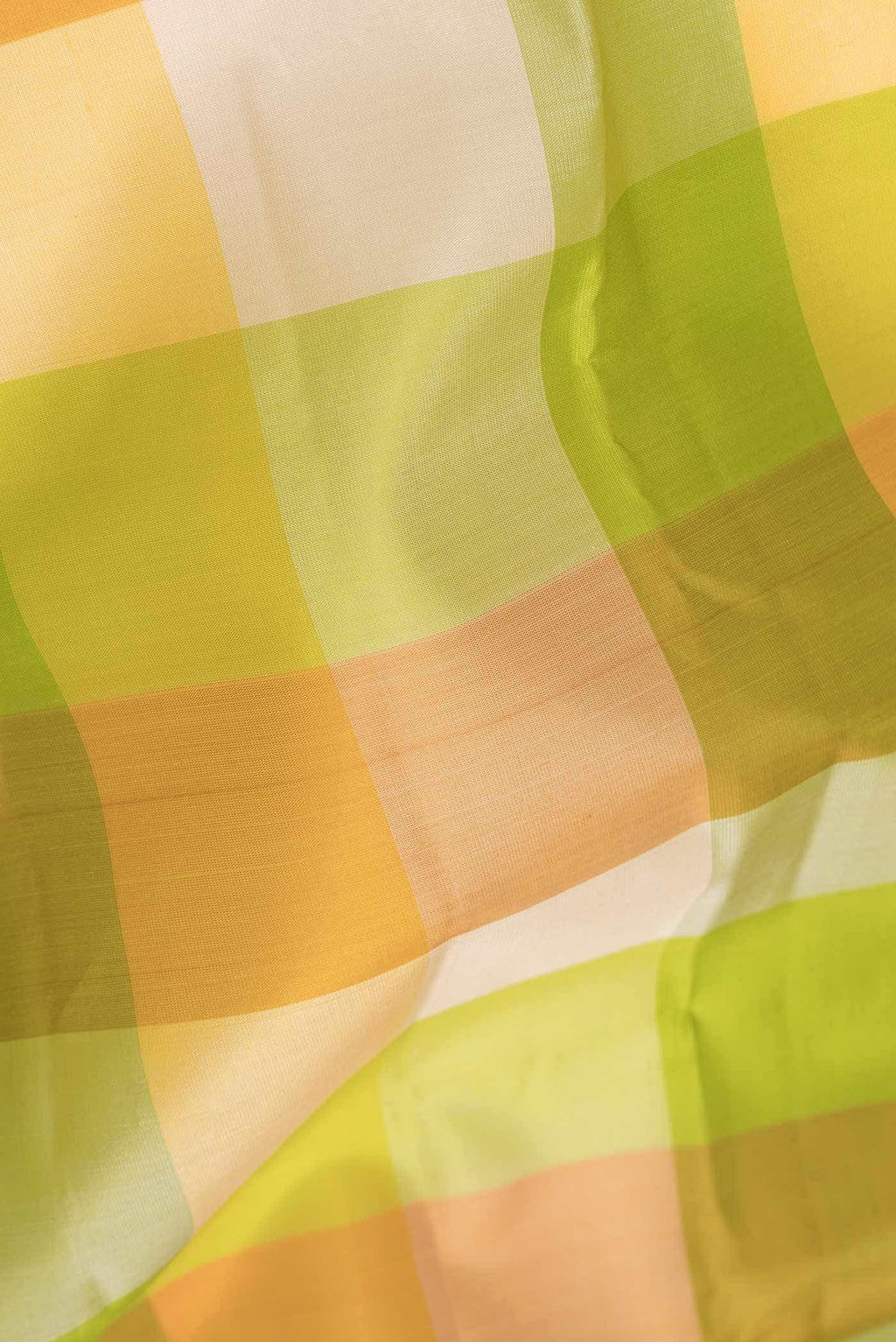 Parrot Green Sandal and Off White Dual Tone Kanchipuram Silk Saree