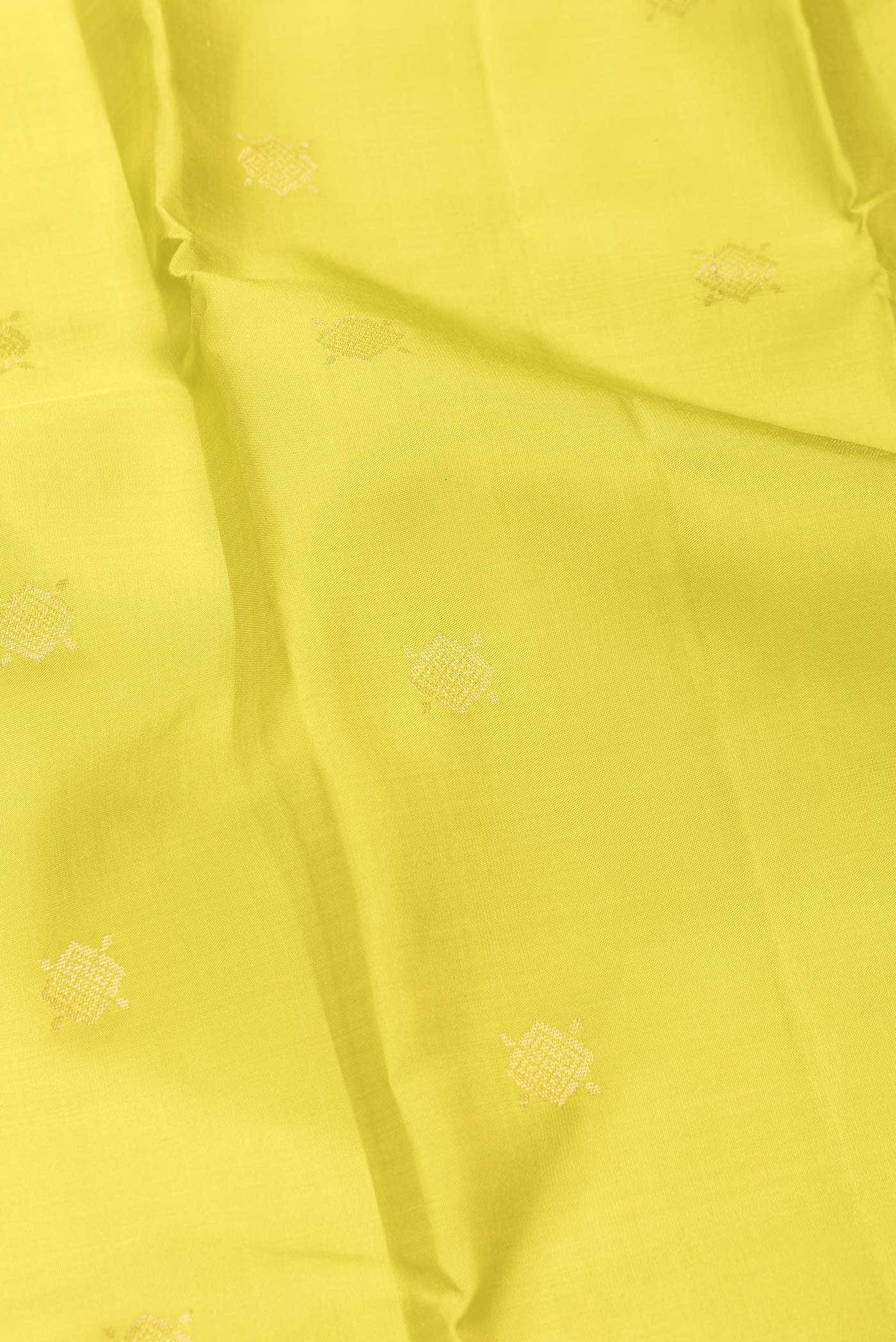 Parrot Green Dual Tone Kanchipuram Silk Saree