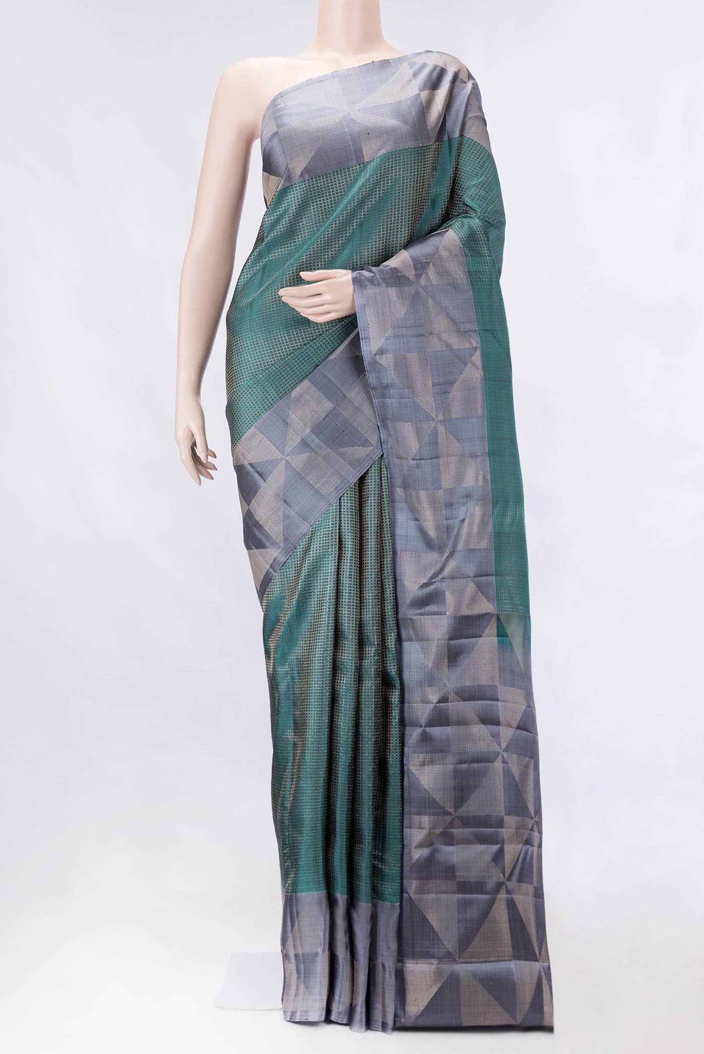 Green Dual Tone Kanchipuram Silk Saree