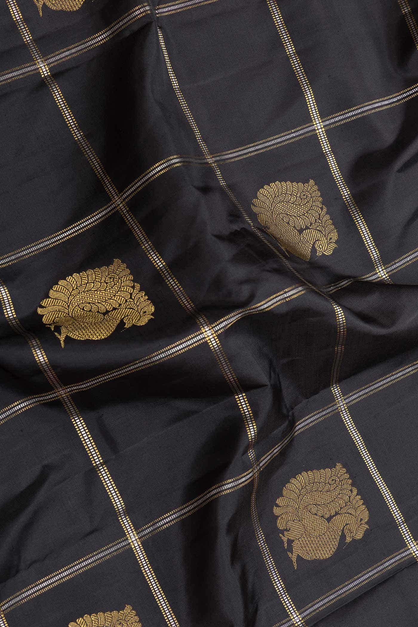 Pure Silk Pure Zari Black Dual Tone Kanchipuram Saree