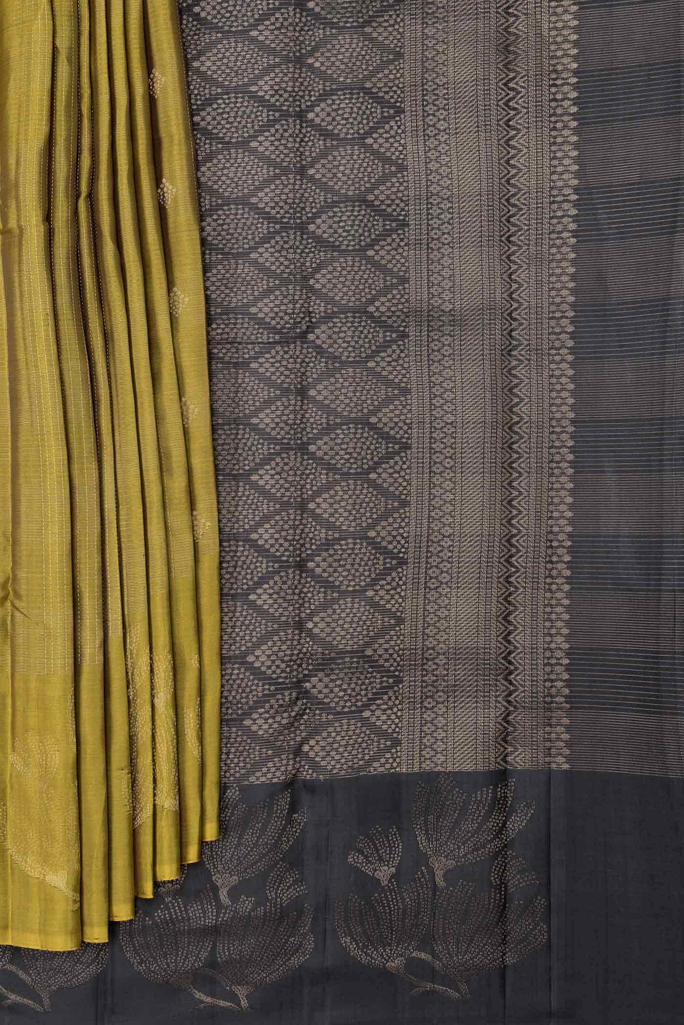 Green Dual Tone Soft Silk Saree
