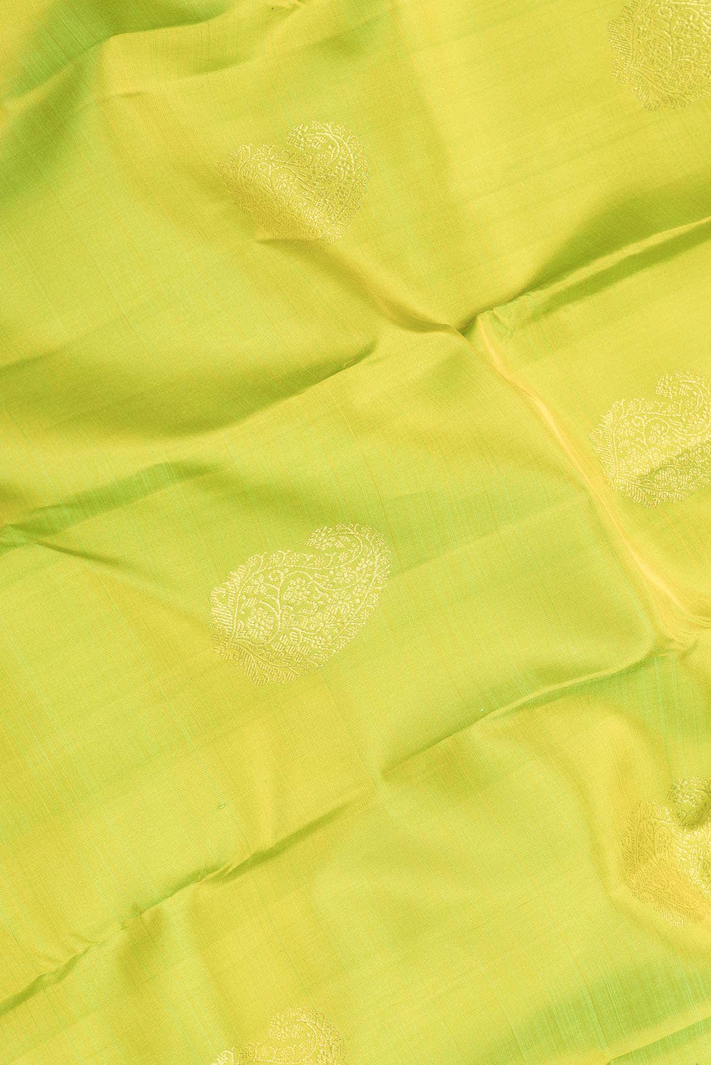 Parrot Green Dual Tone Kanchipuram Silk Saree