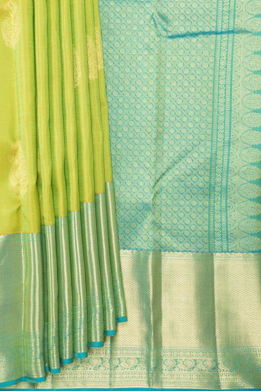 Parrot Green Dual Tone Kanchipuram Silk Saree
