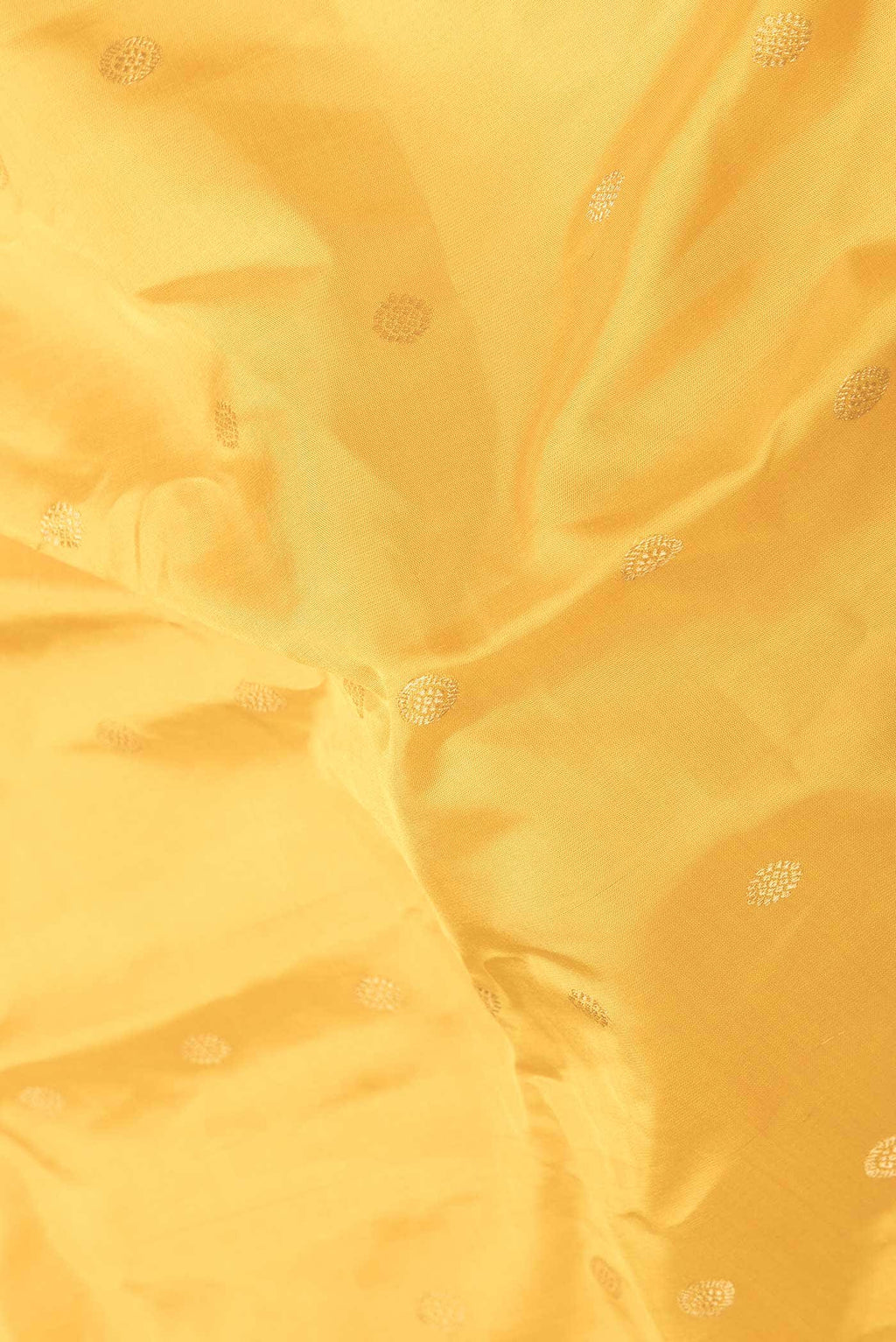 Yellow Dual Tone Gadwal Silk Saree