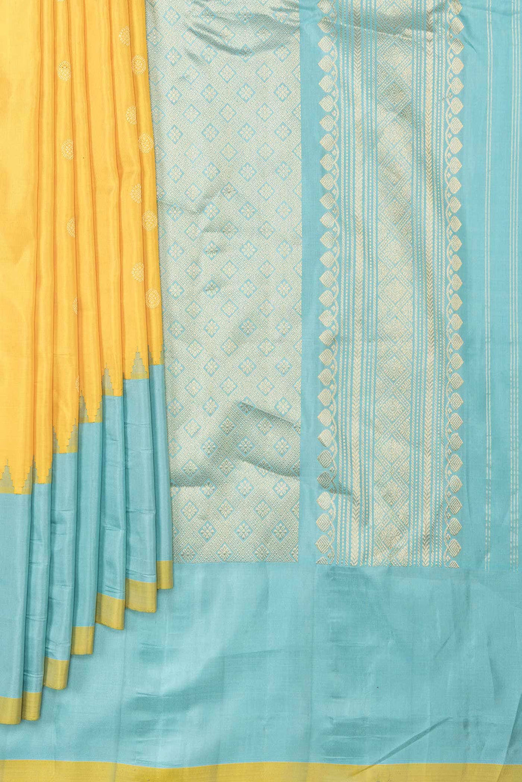 Yellow Dual Tone Gadwal Silk Saree