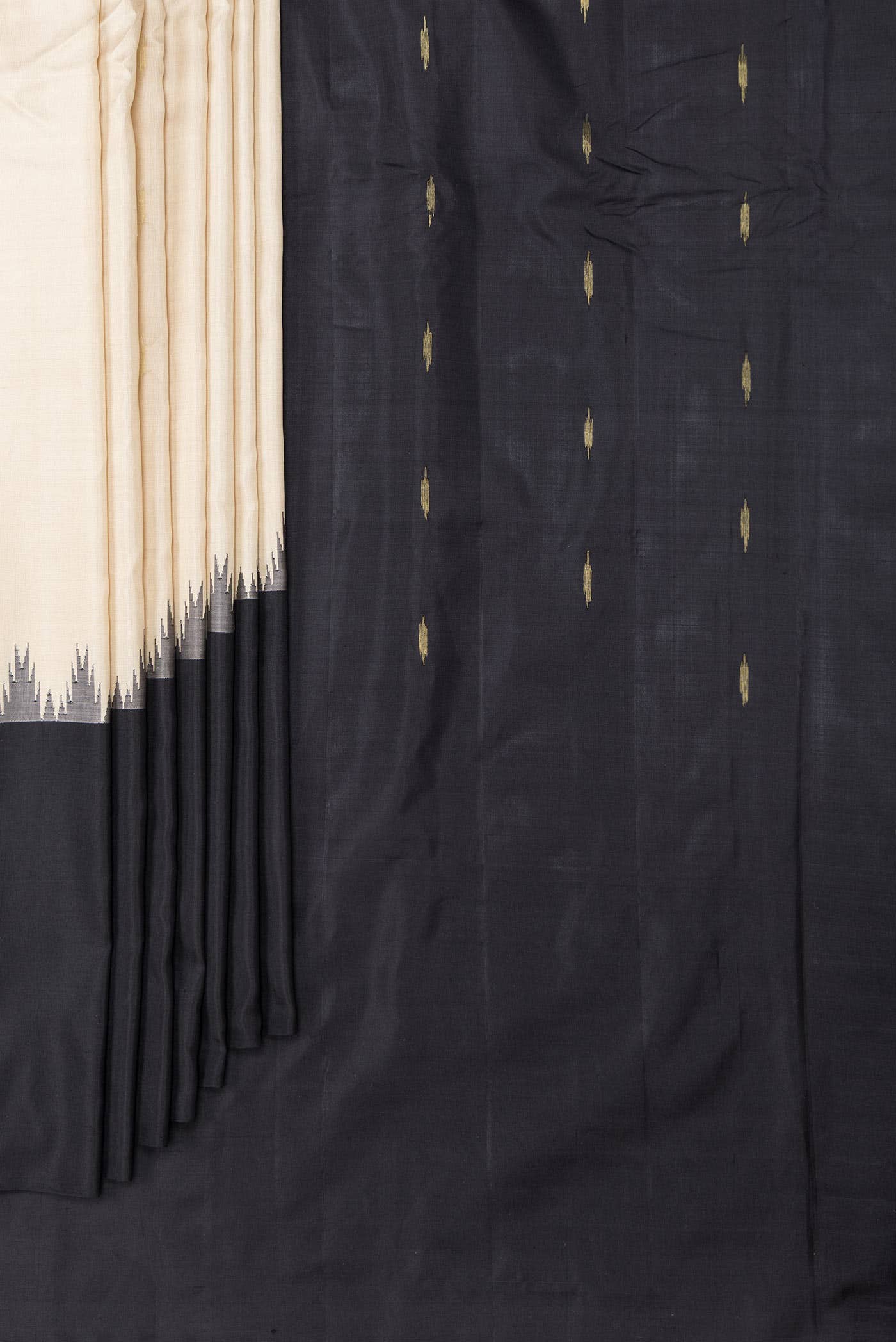 Beige Dual Tone Gadwal Silk Saree