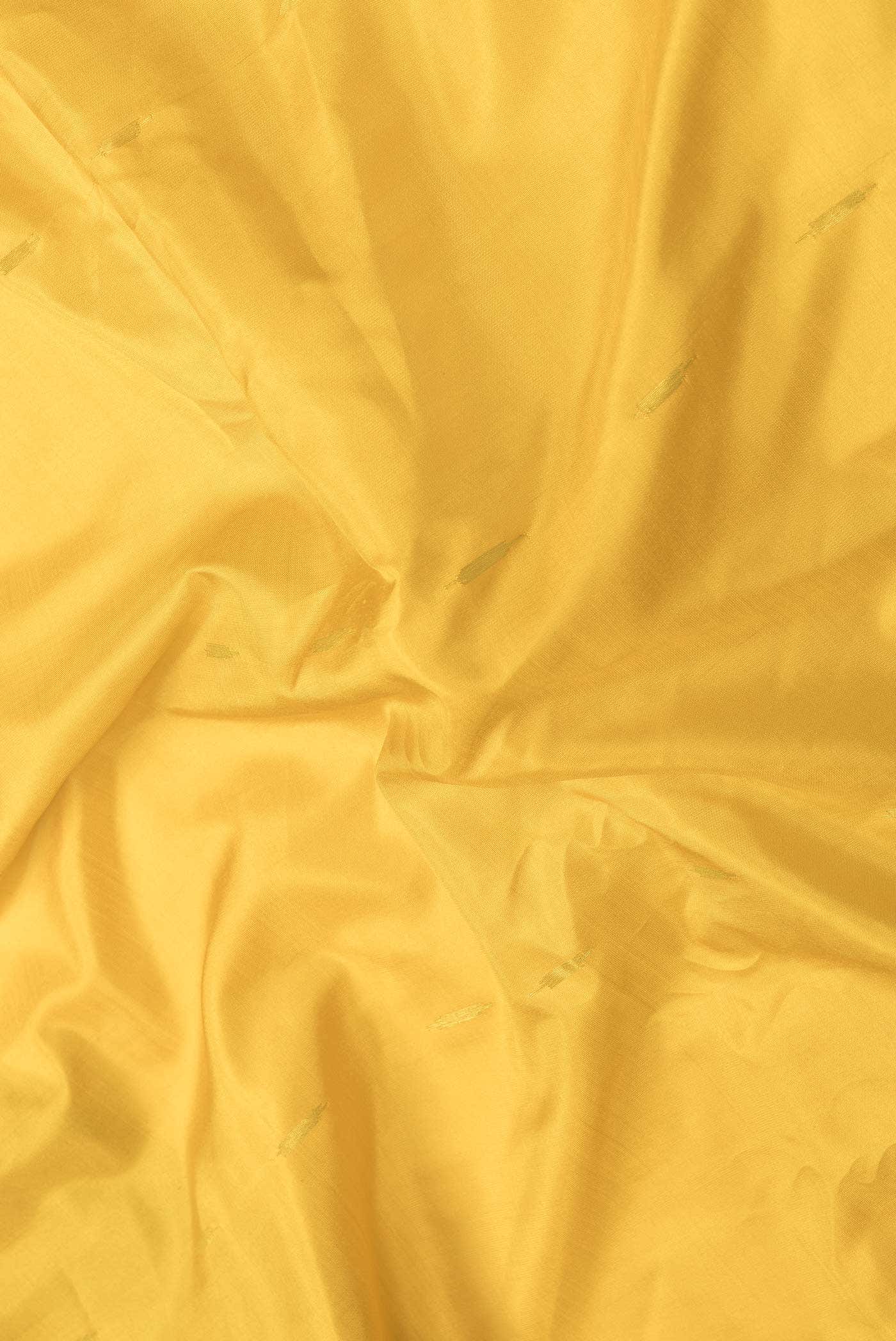 Yellow Dual Tone Gadwal Silk Saree