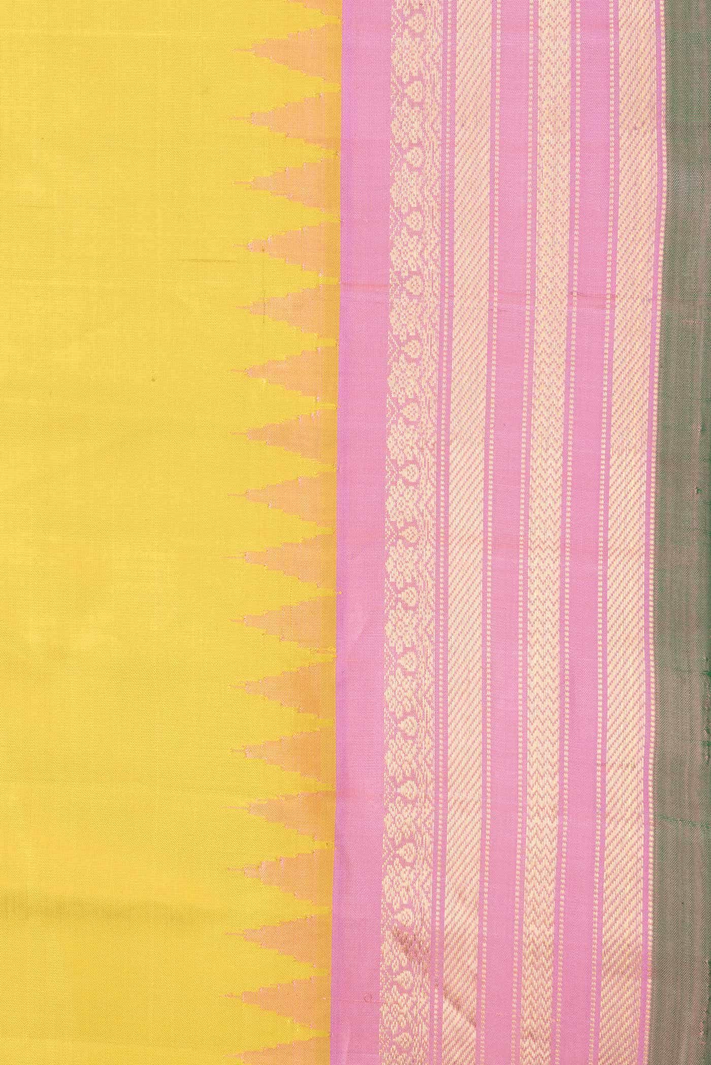 Parrot Green Dual Tone Gadwal Silk Saree