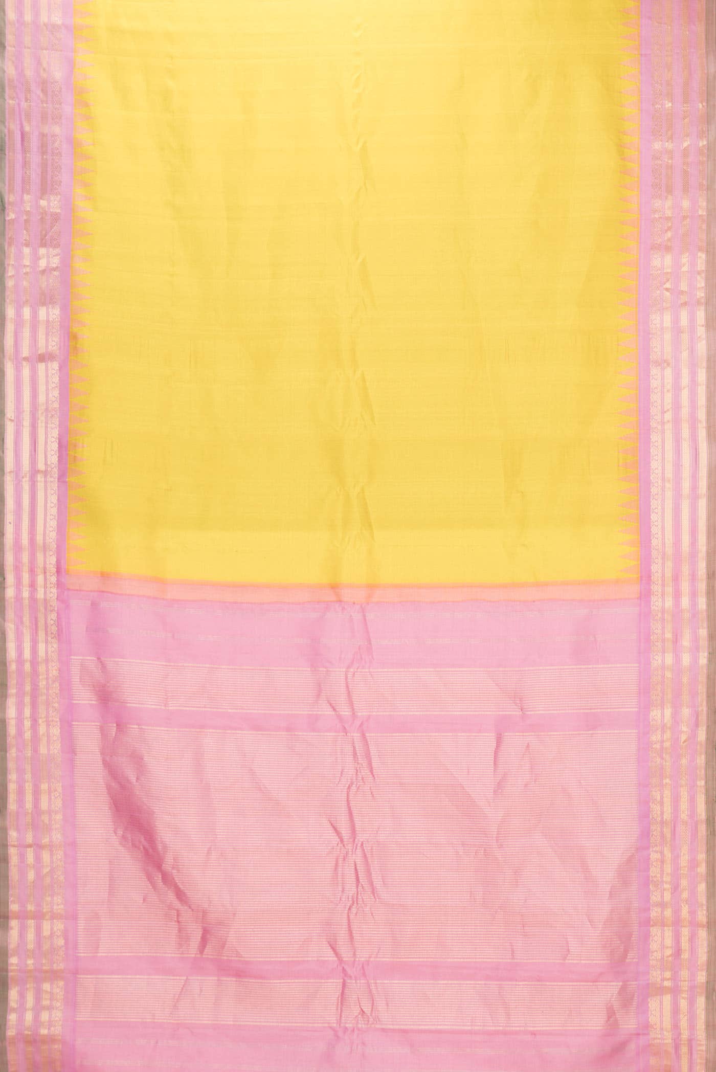 Parrot Green Dual Tone Gadwal Silk Saree