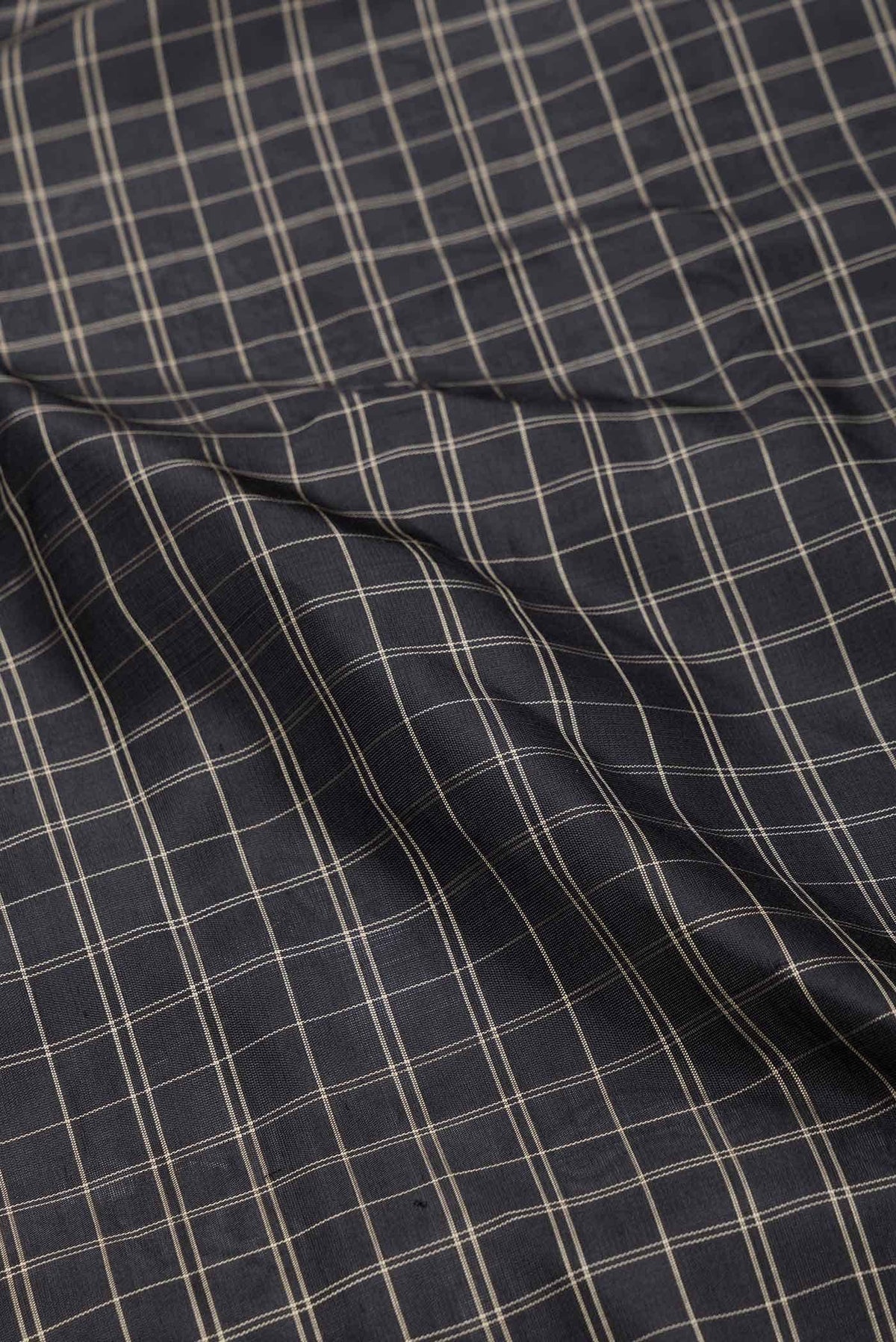 Black Dual Tone Gadwal Silk Saree