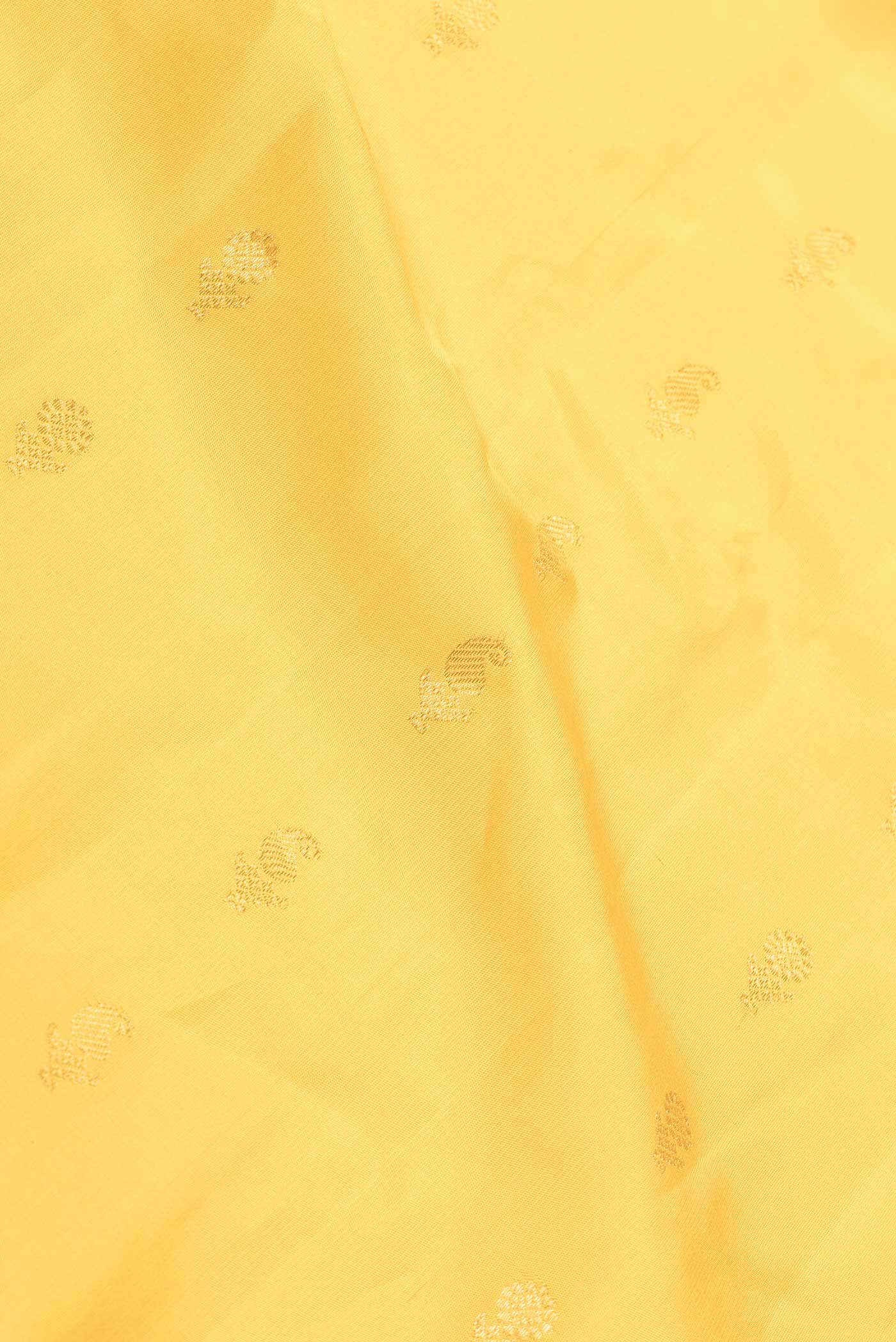Yellow Dual Tone Gadwal Silk Saree