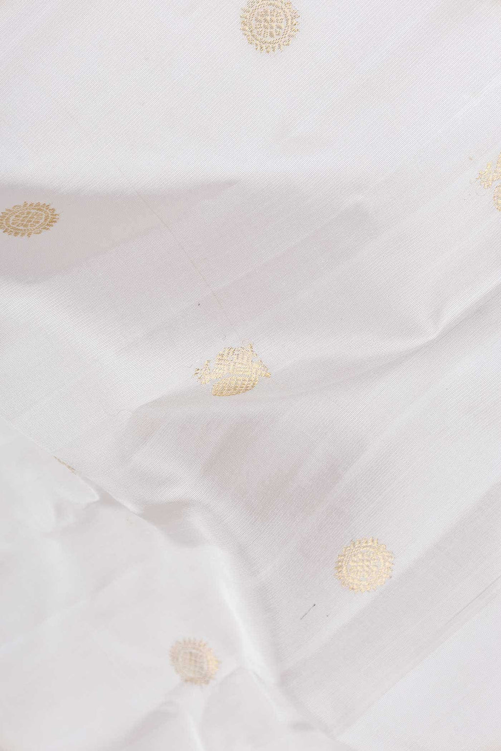 Off White Gadwal Silk Saree