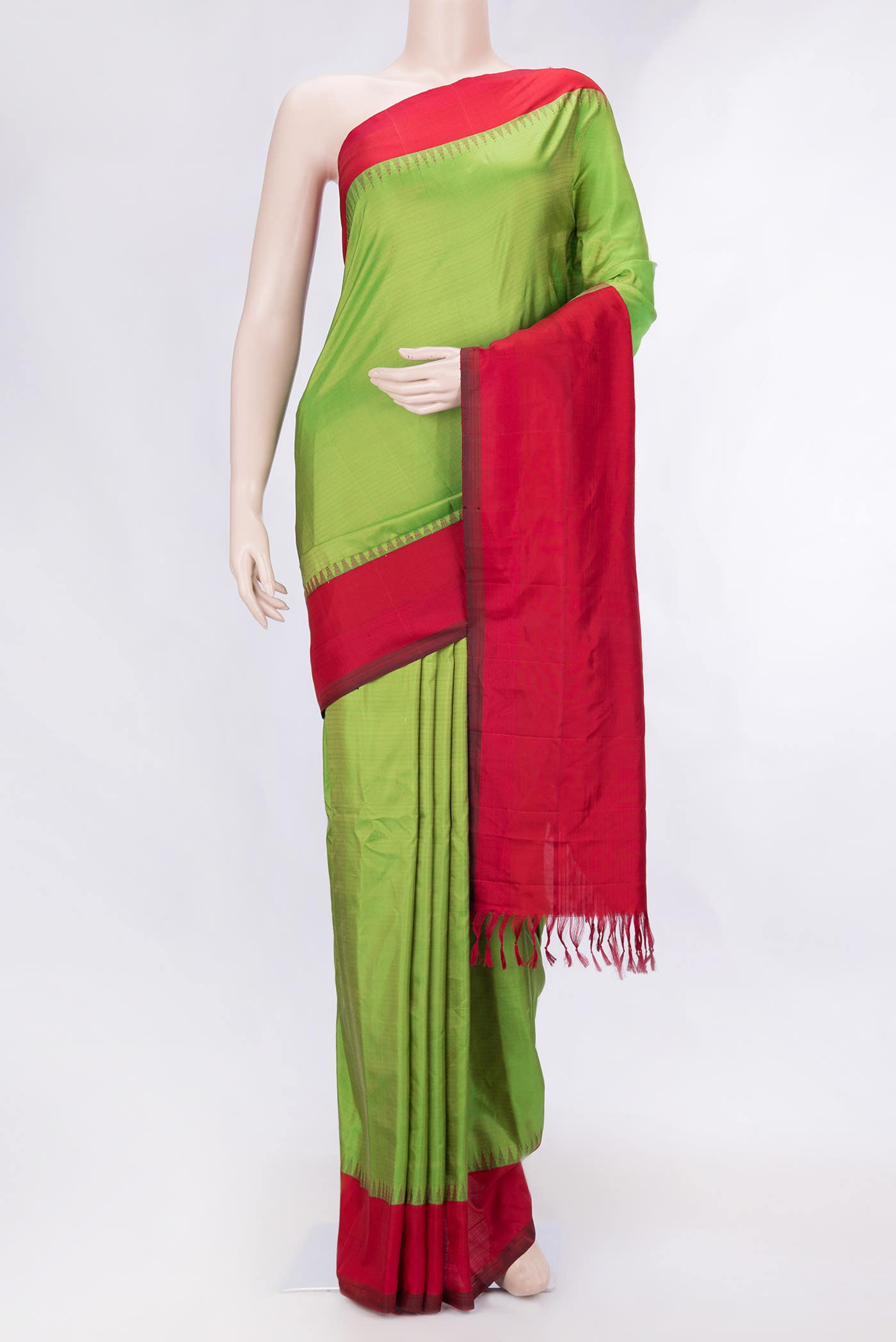 Green Dual Tone Gadwal Silk Saree