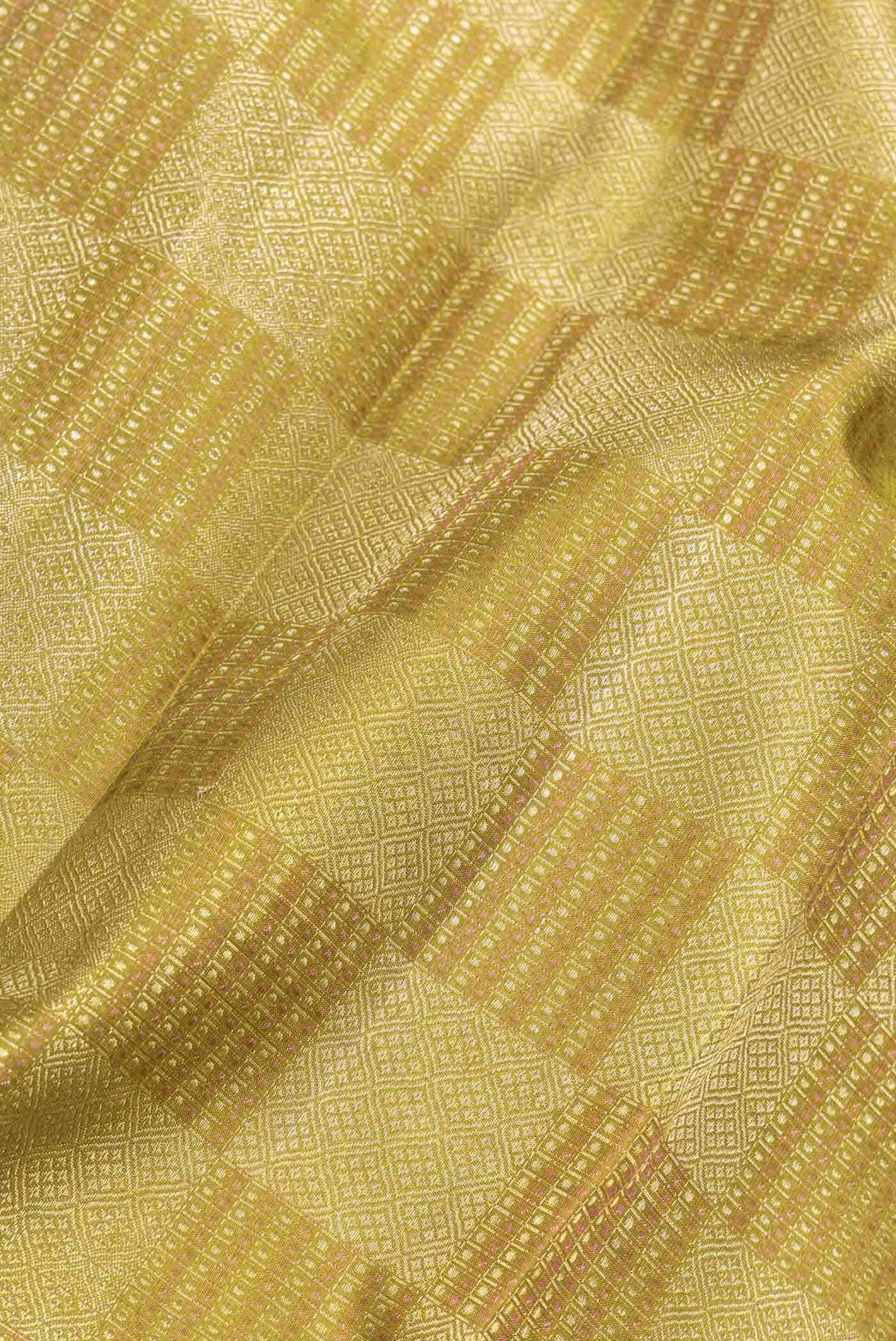 Mehandi Green Dual Tone Kanchipuram Silk Saree