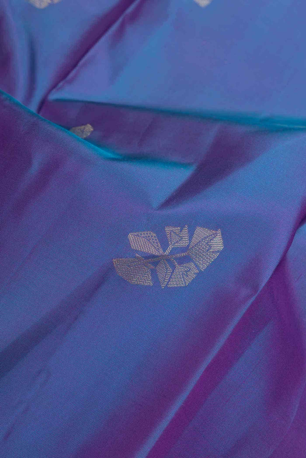 Peacock Blue Dual Tone Kanchipuram Silk Saree