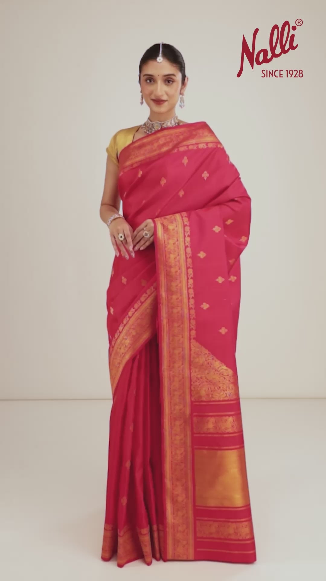 Vasavi-Pure Silk Red Kanchipuram Saree
