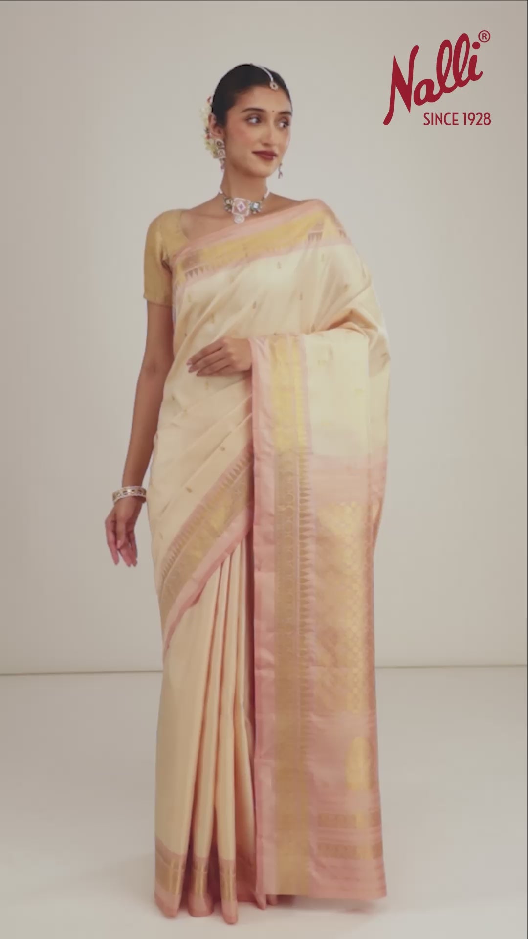 Parijata-Pure Silk Off-White Kanchipuram Saree