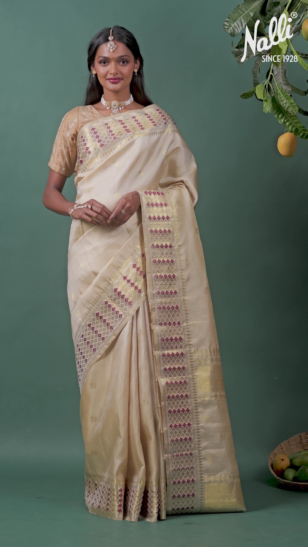 Amodhini - Off White Kanchipuram Silk Saree