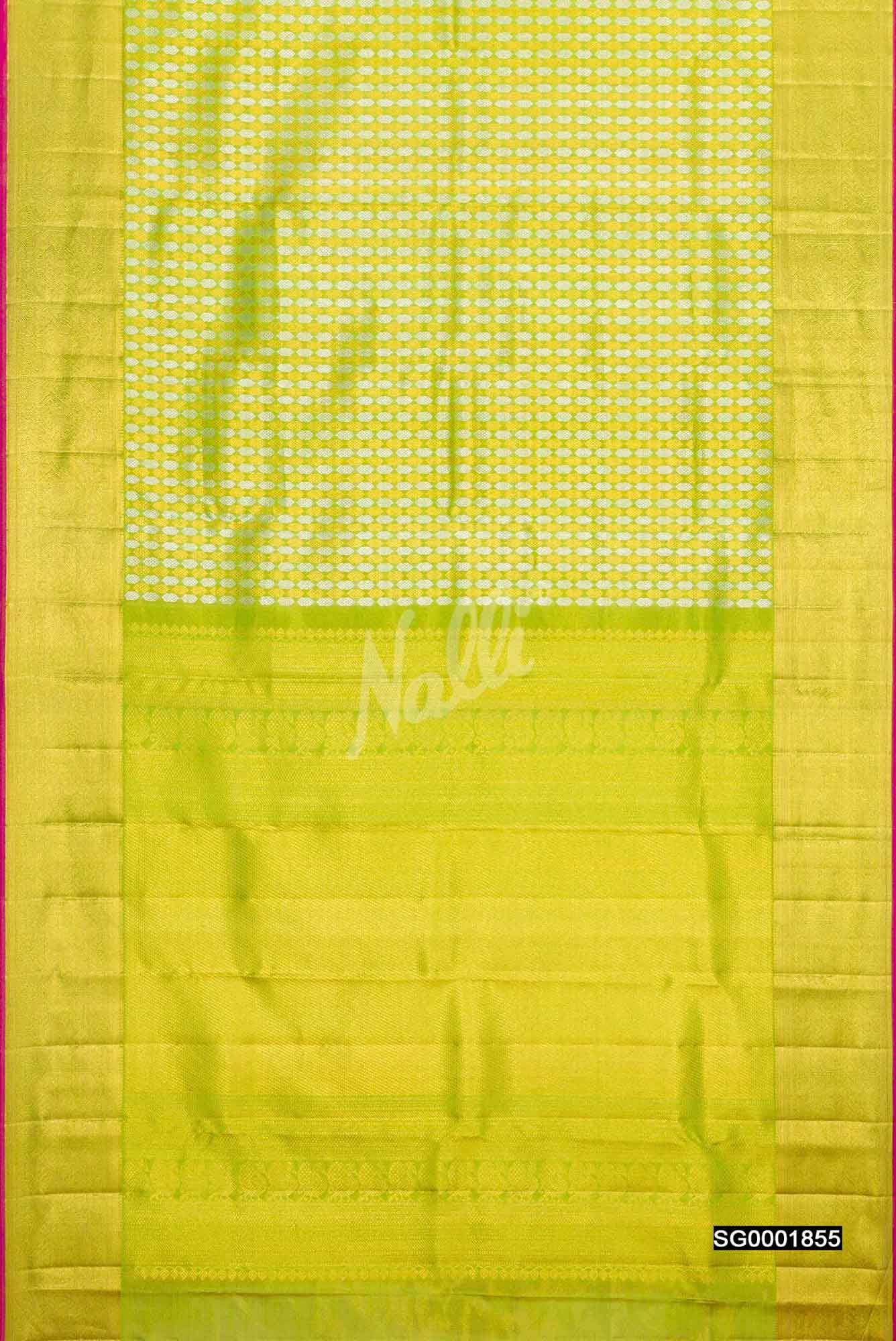Parrot Green Kanchipuram Silk Saree