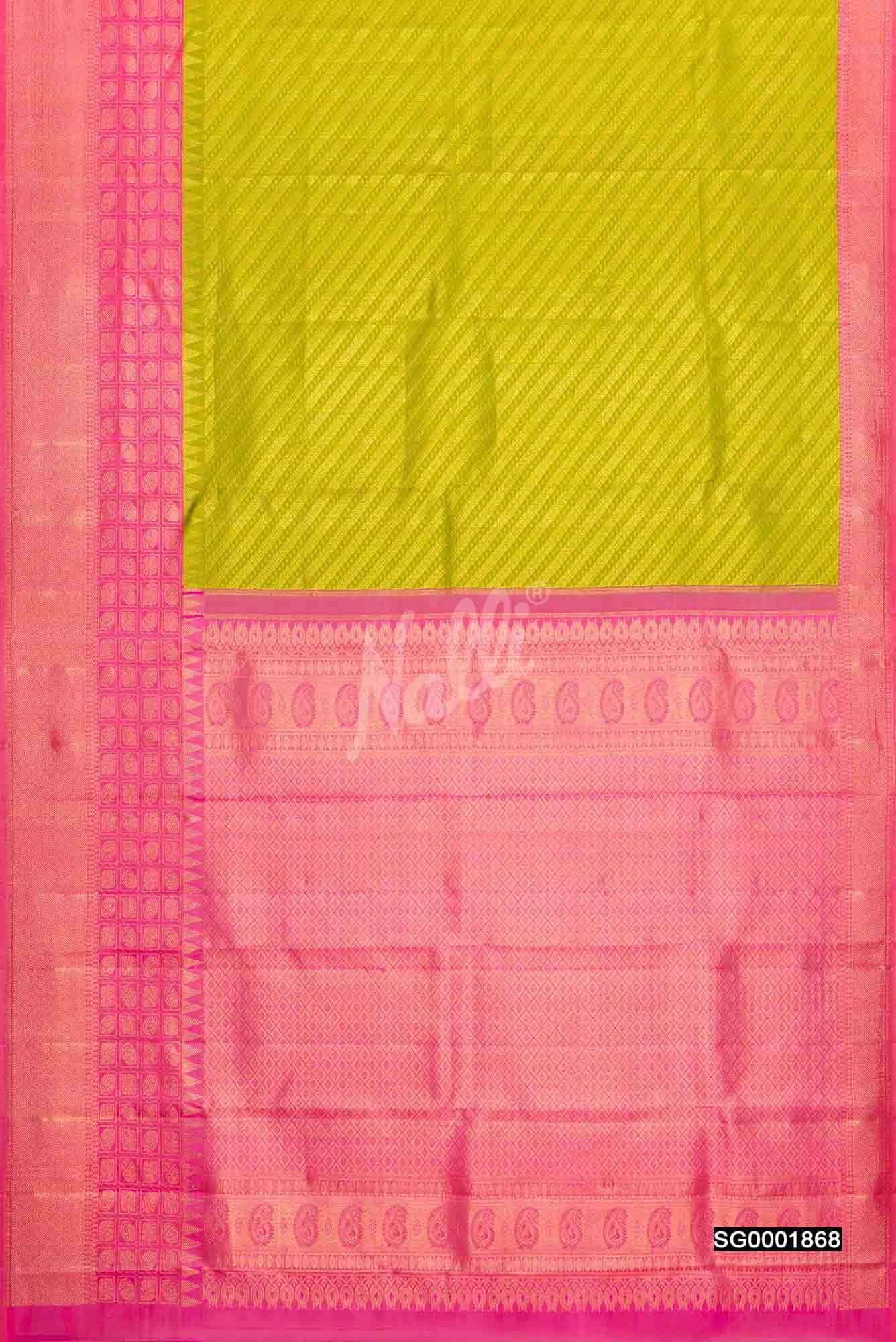 Parrot Green Kanchipuram Silk Saree