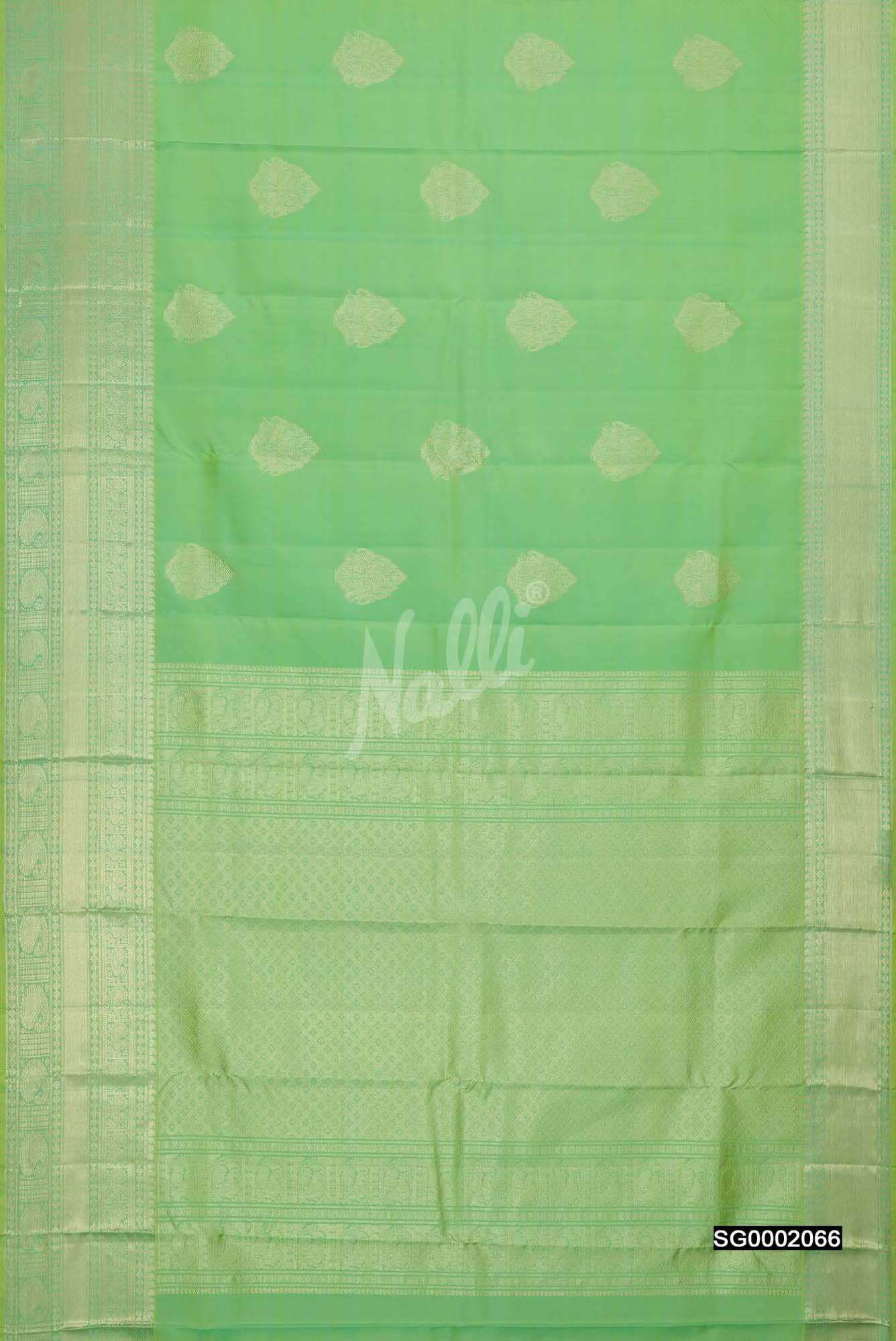 Parrot Green Kanchipuram Silk Saree