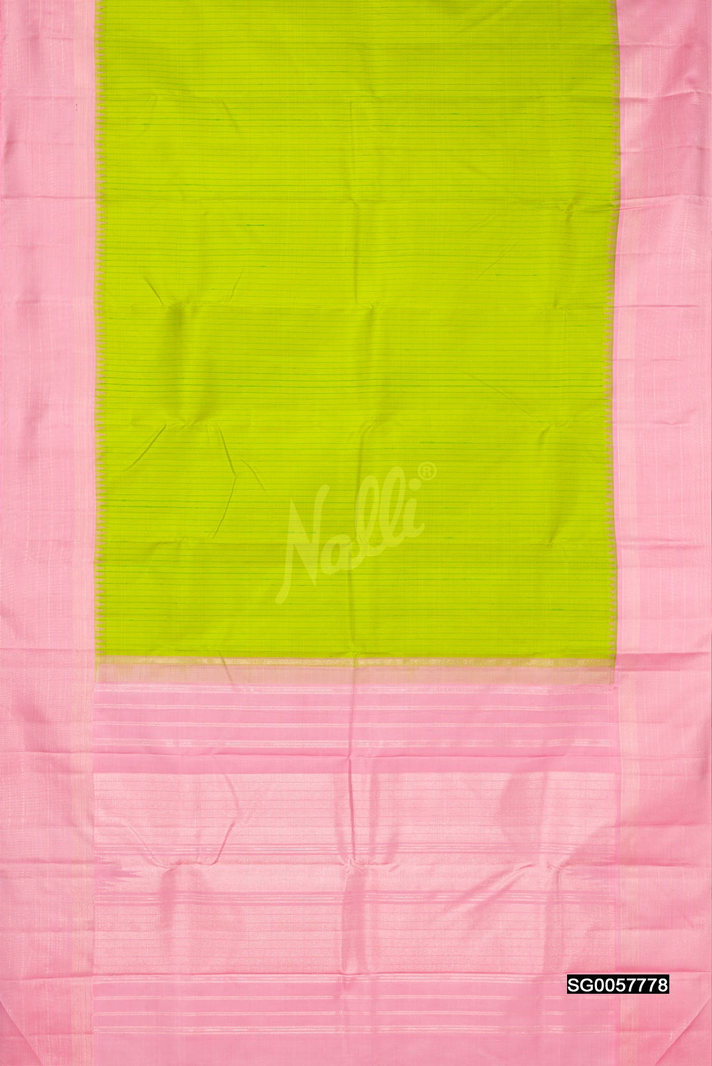 Parrot Green Kanchipuram Silk Saree