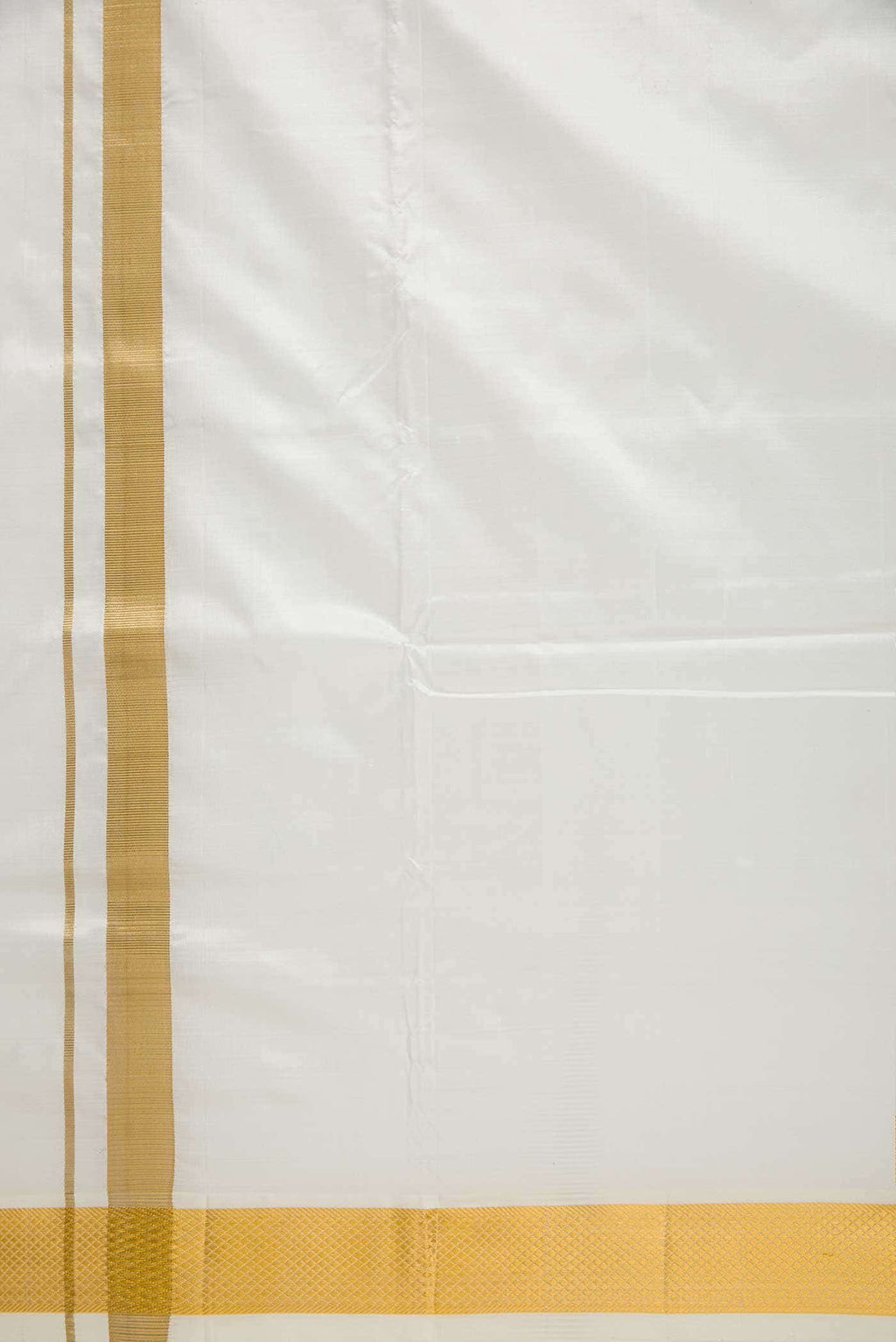 Cream Silk Dhoti With Angavastram (8X4) Muzham