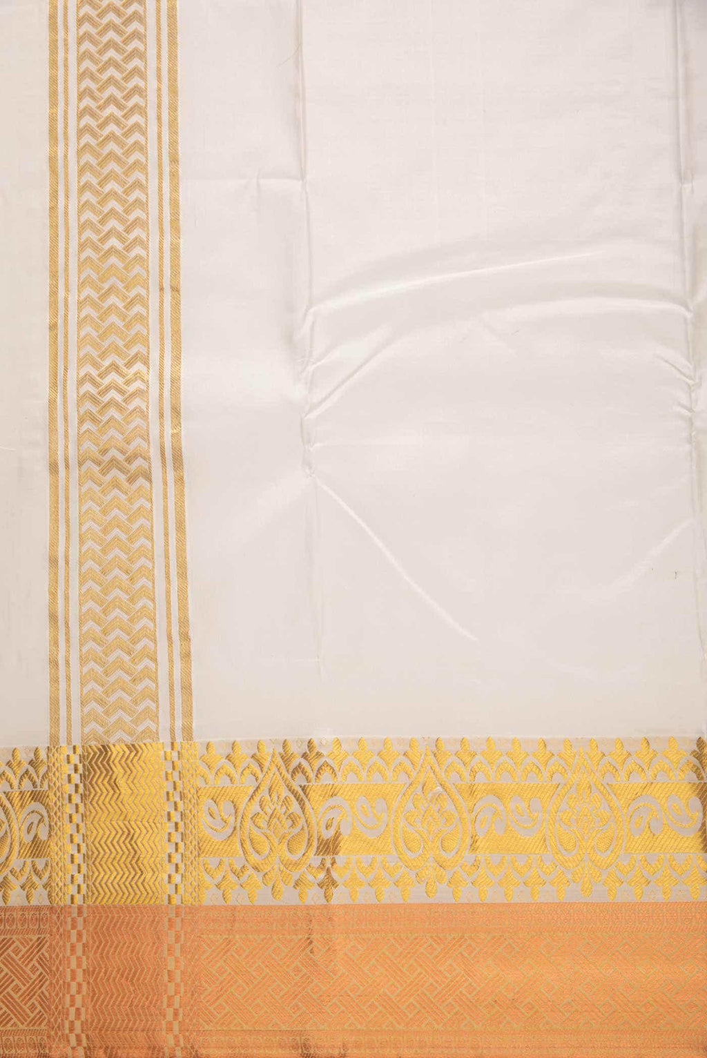 Cream Silk Dhoti With Angavastram (9X 5) Muzham