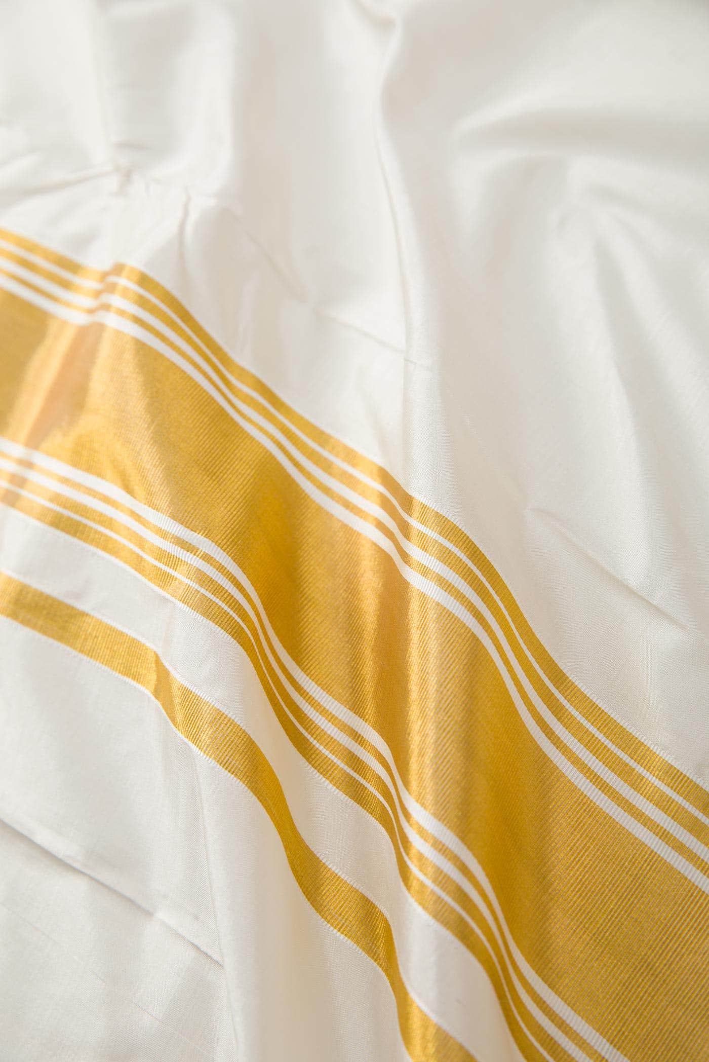 Cream Silk Dhoti With Angavastram (8X4) Muzham