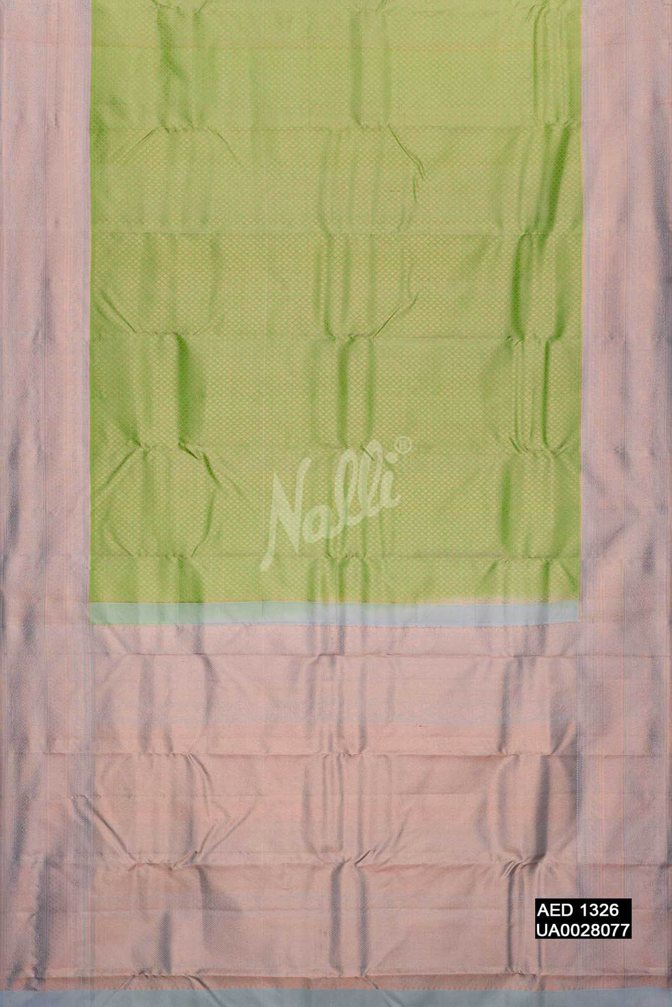 Parrot Green Kanchipuram Silk Saree