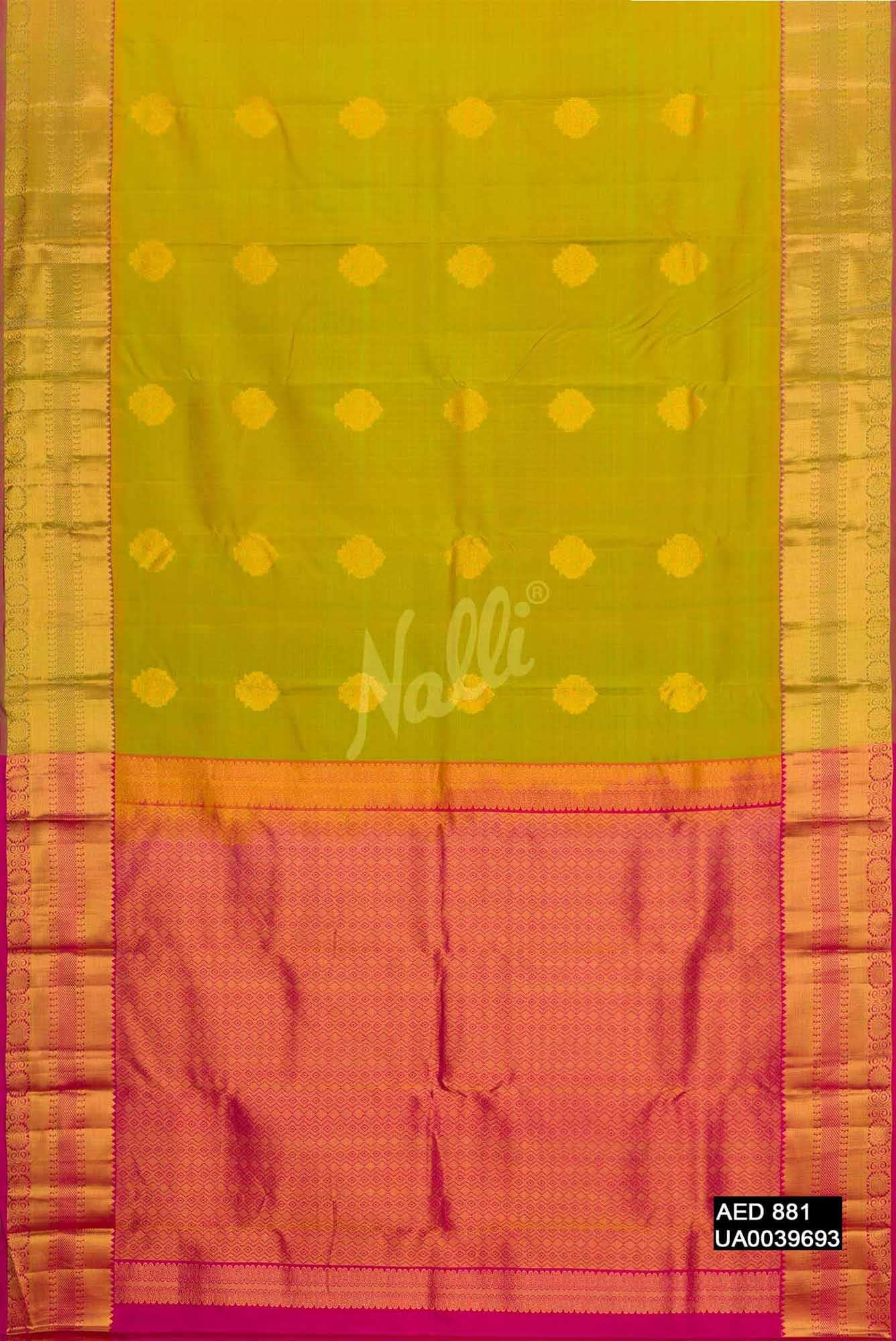 Parrot Green Kanchipuram Silk Saree