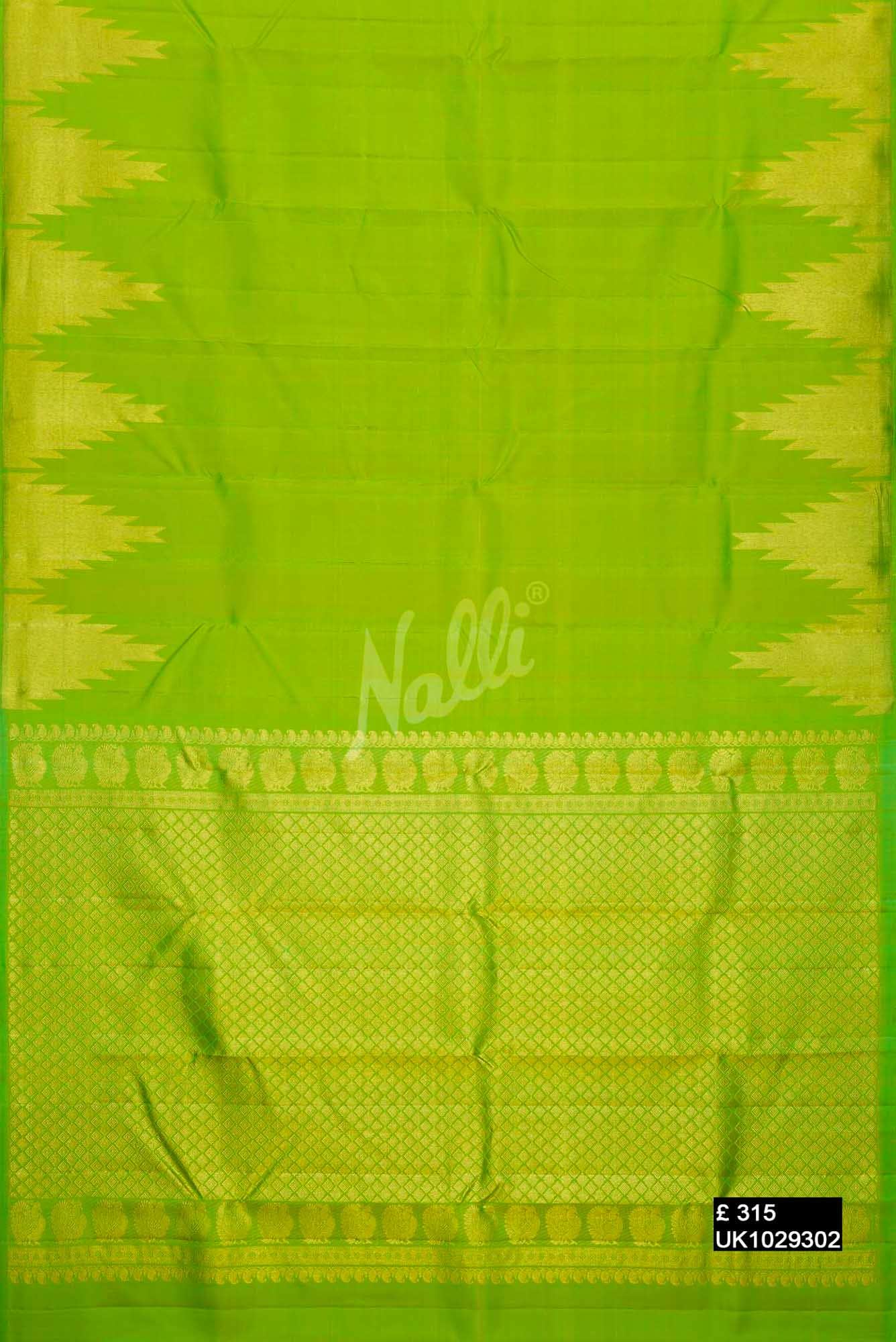 Parrot Green Kanchipuram Silk Saree