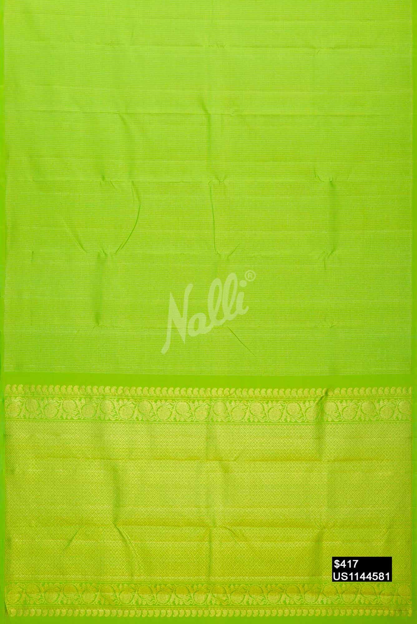 Parrot Green Kanchipuram Silk Saree