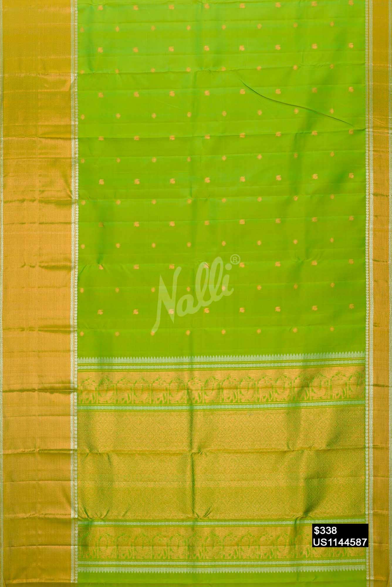Parrot Green Kanchipuram Silk Saree