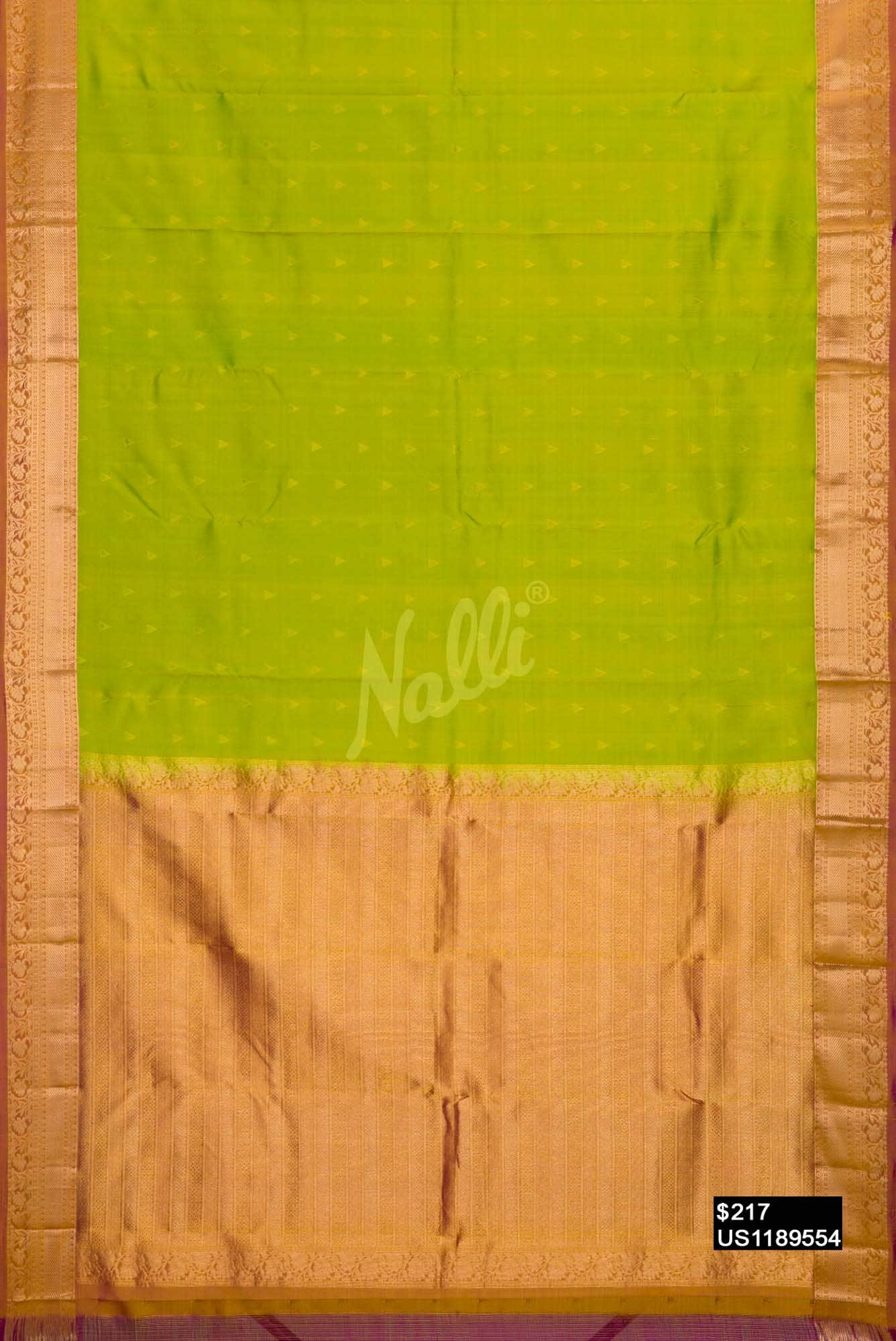 Parrot Green Kanchipuram Silk Saree
