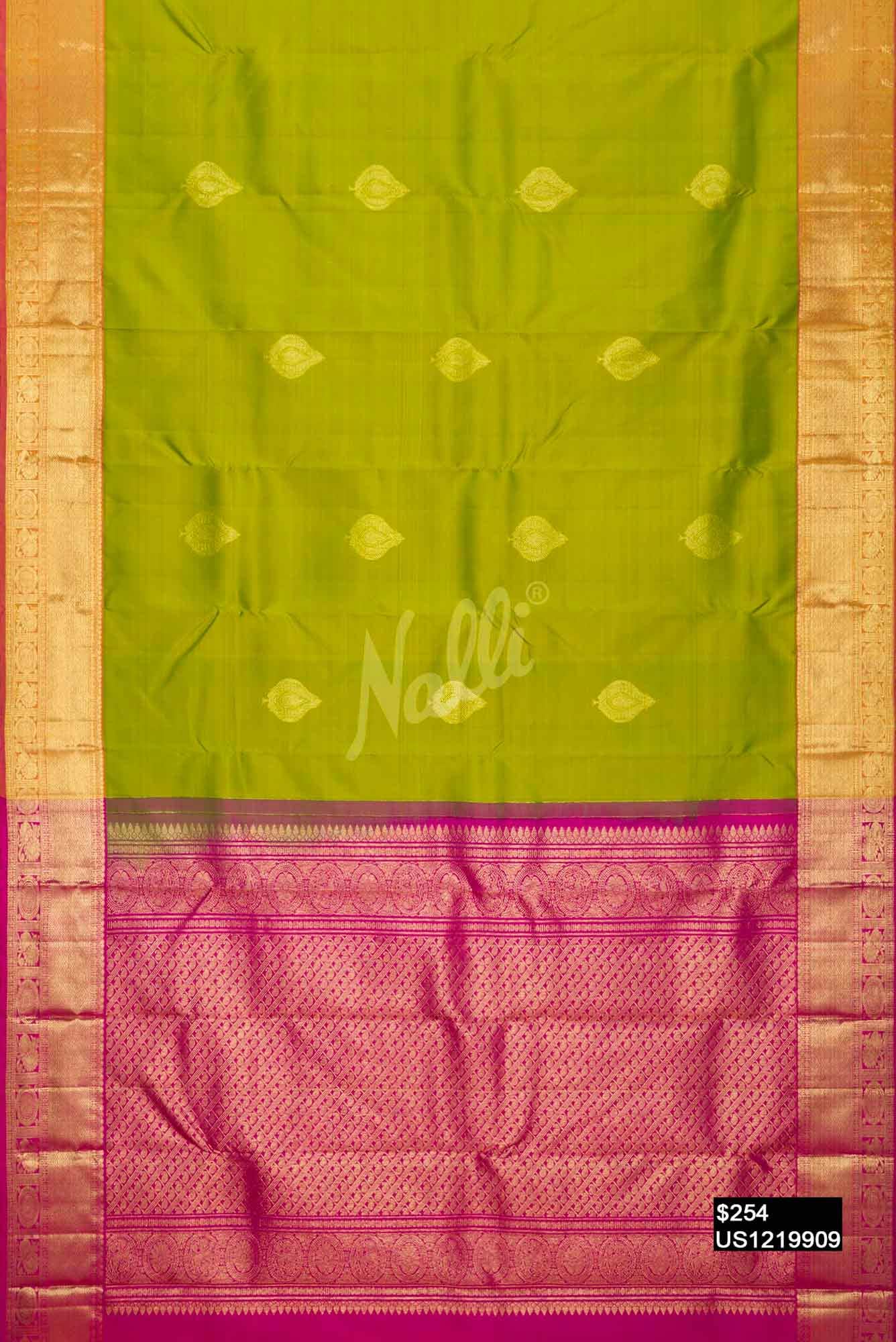 Parrot Green Kanchipuram Silk Saree