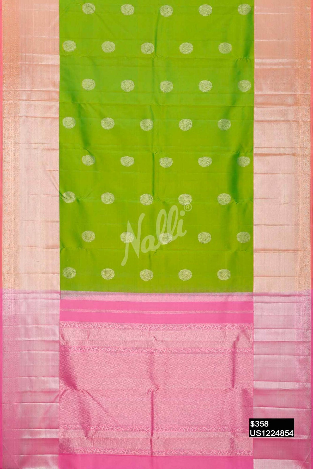 Parrot Green Kanchipuram Silk Saree