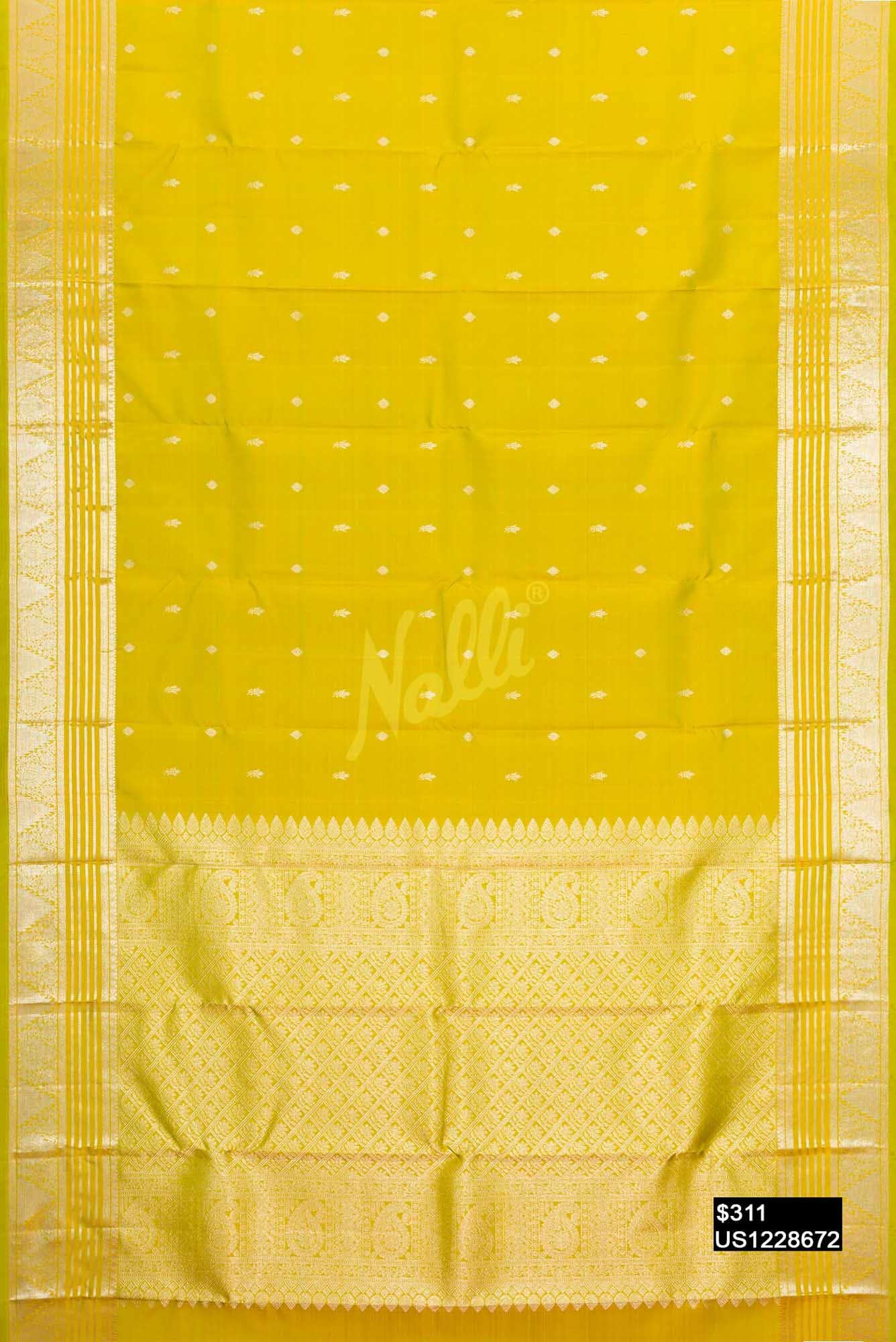 Parrot Green Kanchipuram Silk Saree