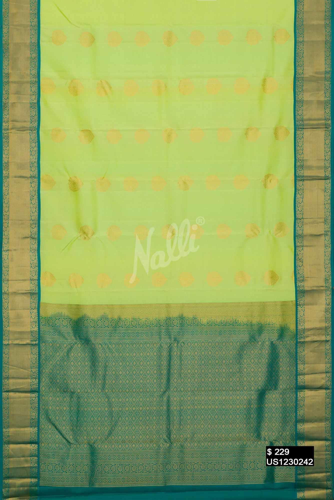 Parrot Green Kanchipuram Silk Saree