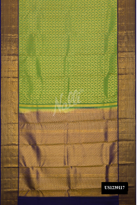 Parrot Green Kanchipuram Silk Saree