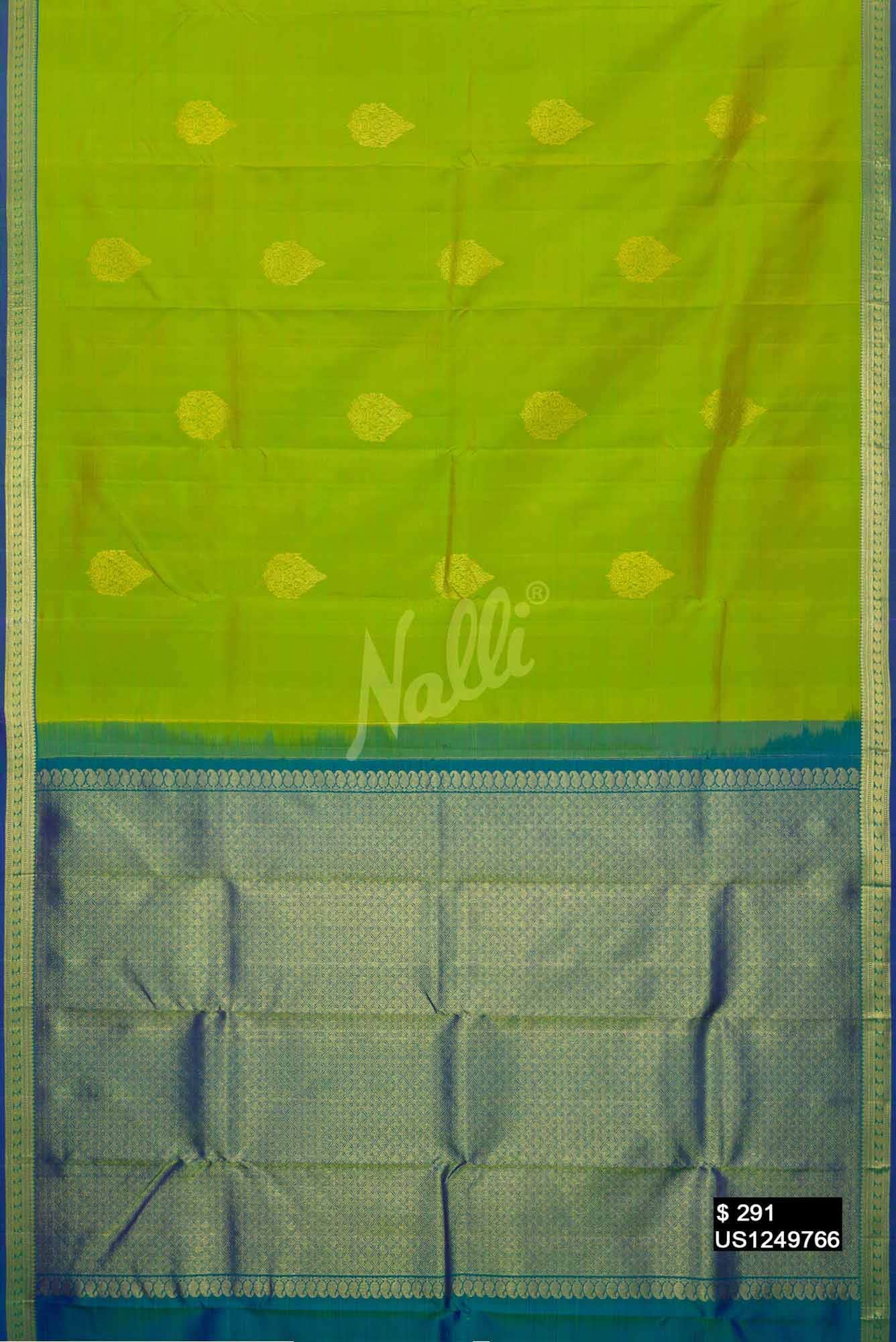 Parrot Green Kanchipuram Silk Saree